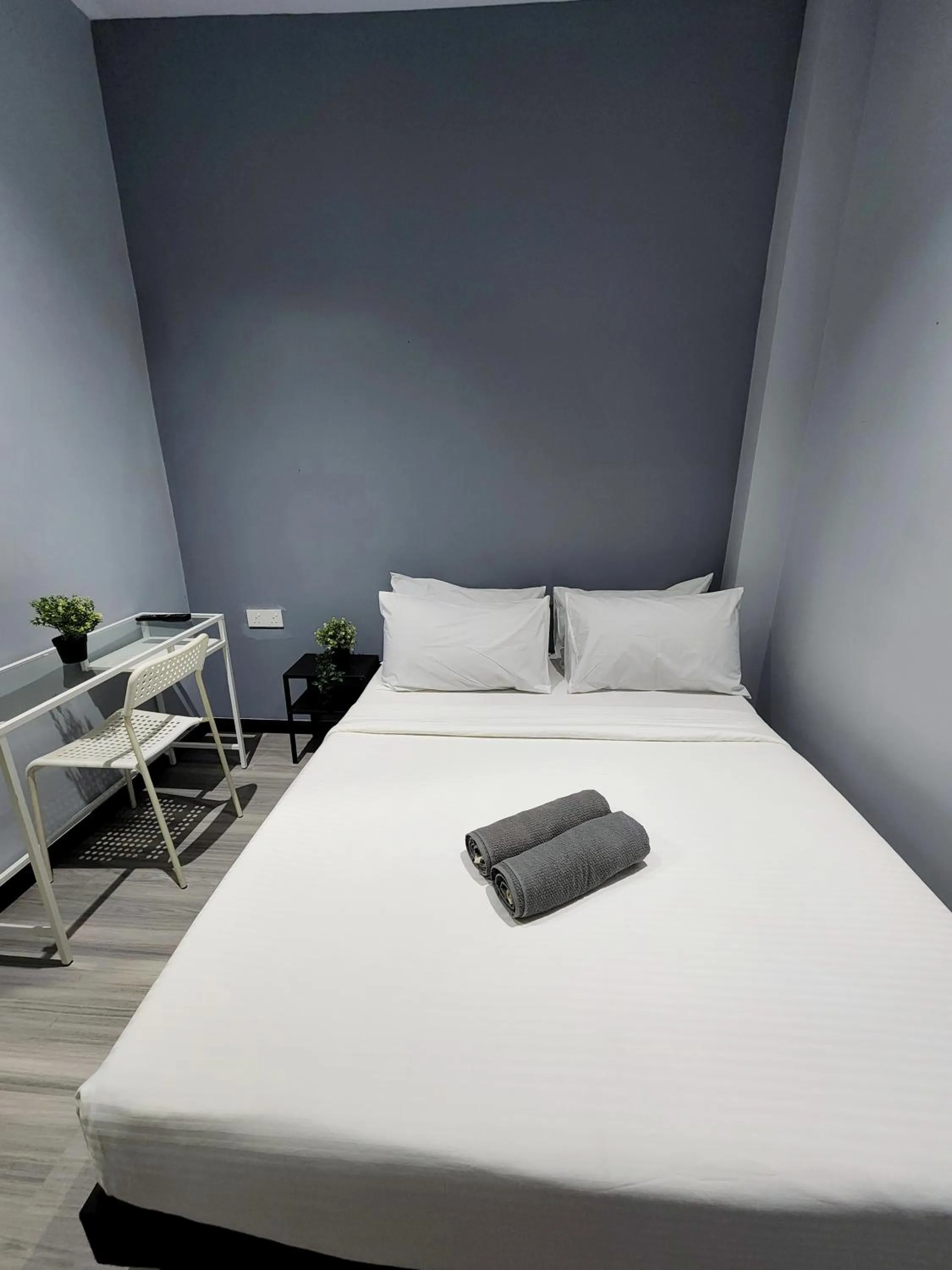 Bed in Gurney Coast Guest House by Sky Hive