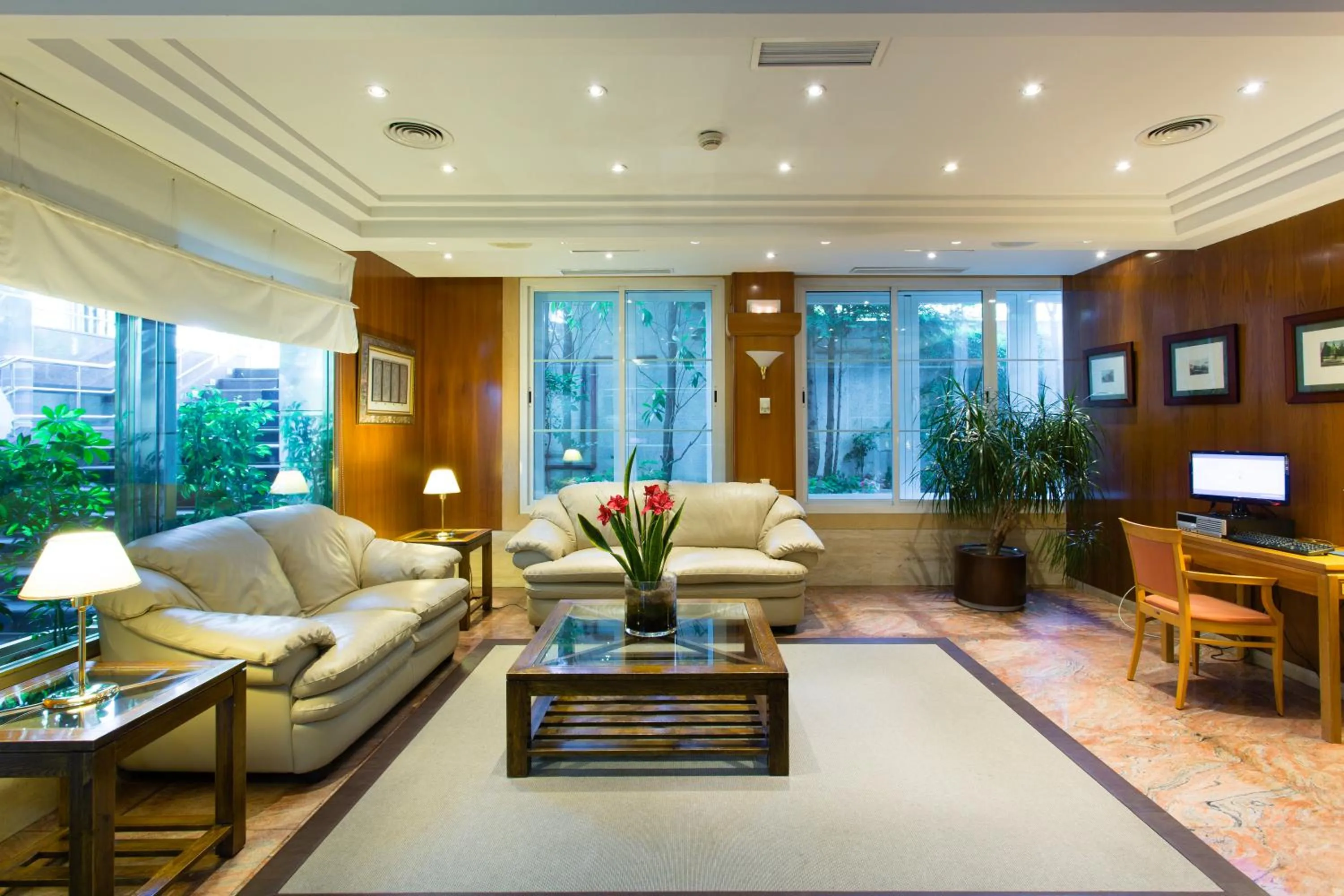 Lobby or reception in VP Jardín de Tres Cantos