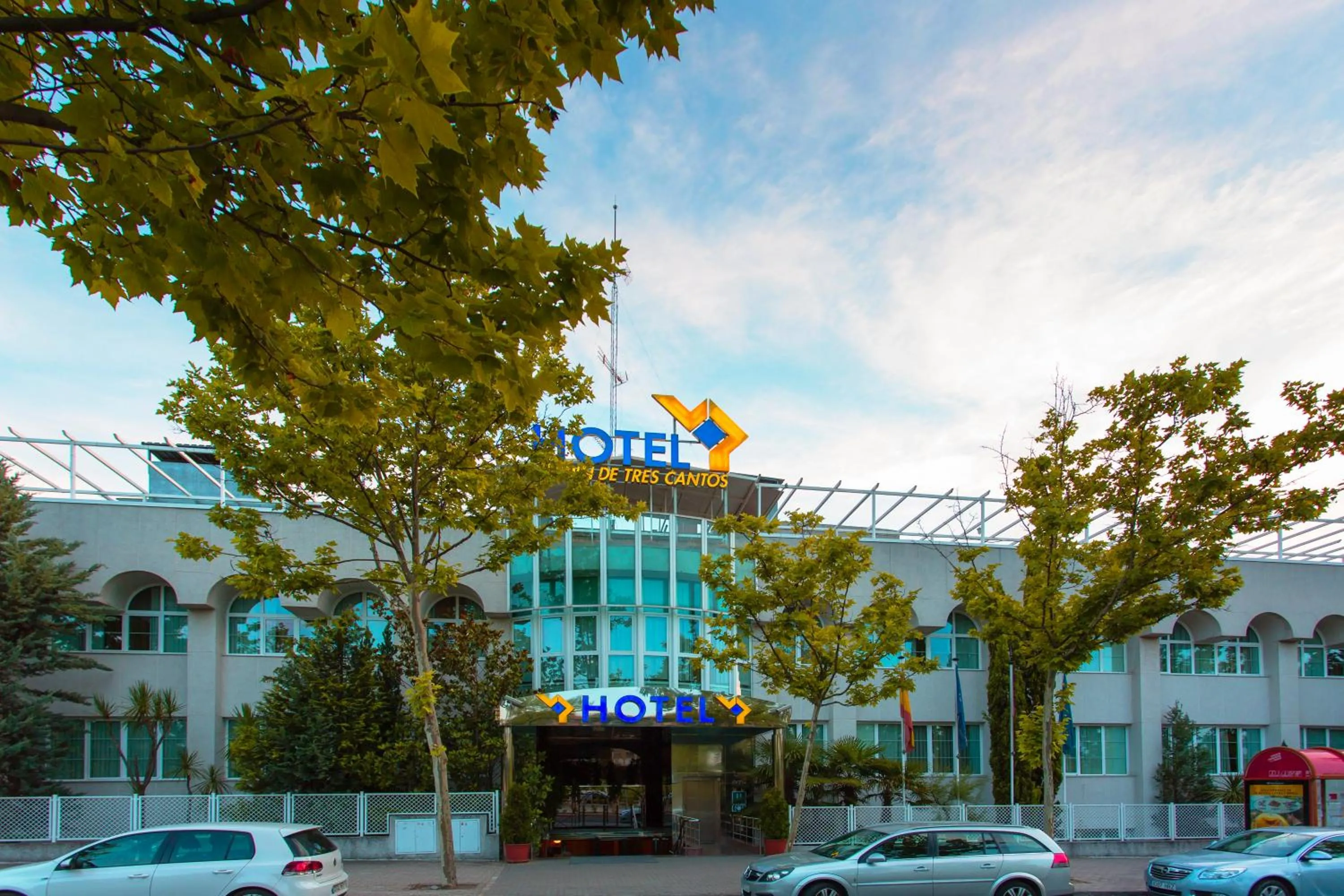 Facade/entrance in VP Jardín de Tres Cantos