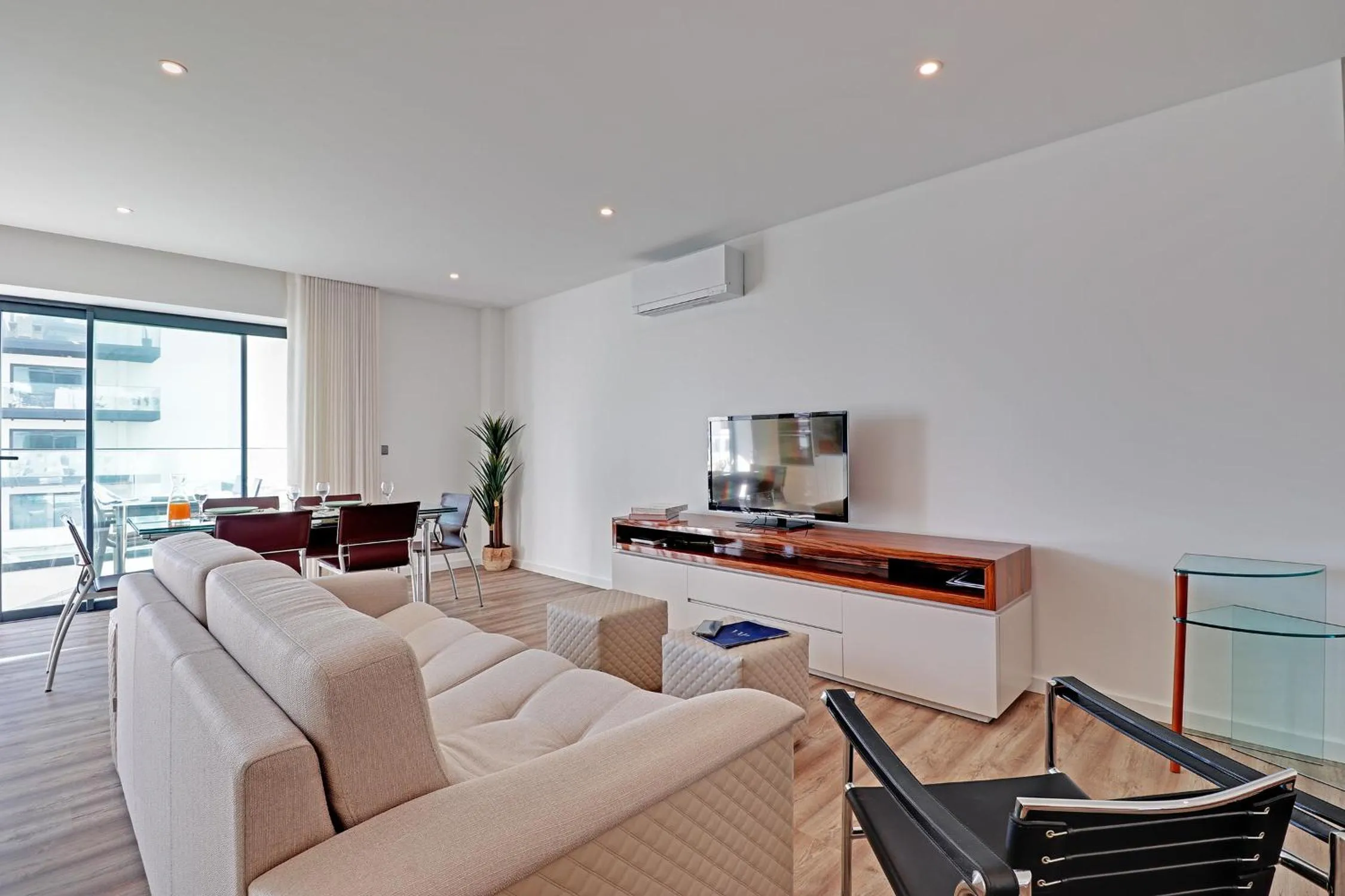 Sky Beach Apartment