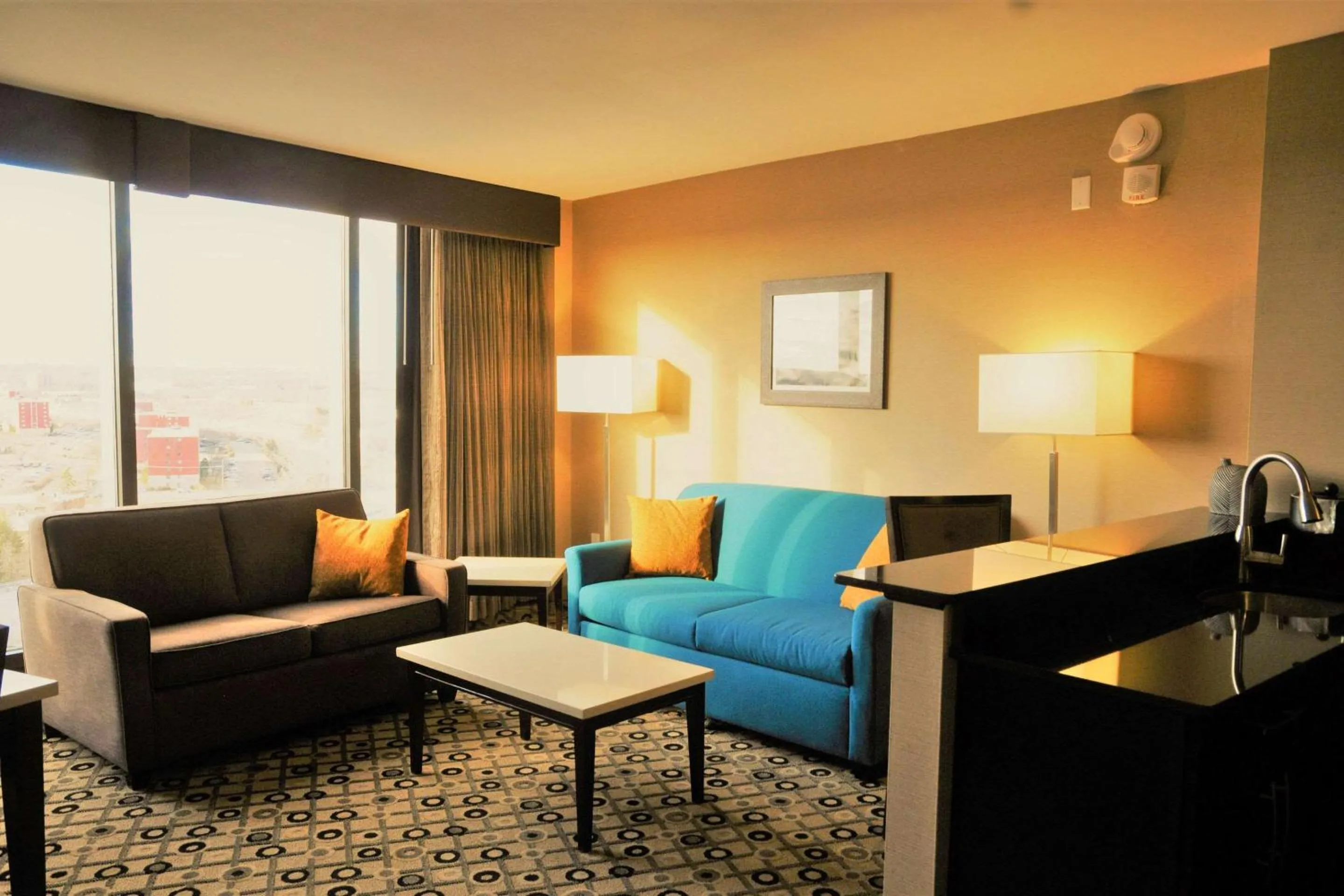 Bedroom in Radisson Hotel Southfield-Detroit