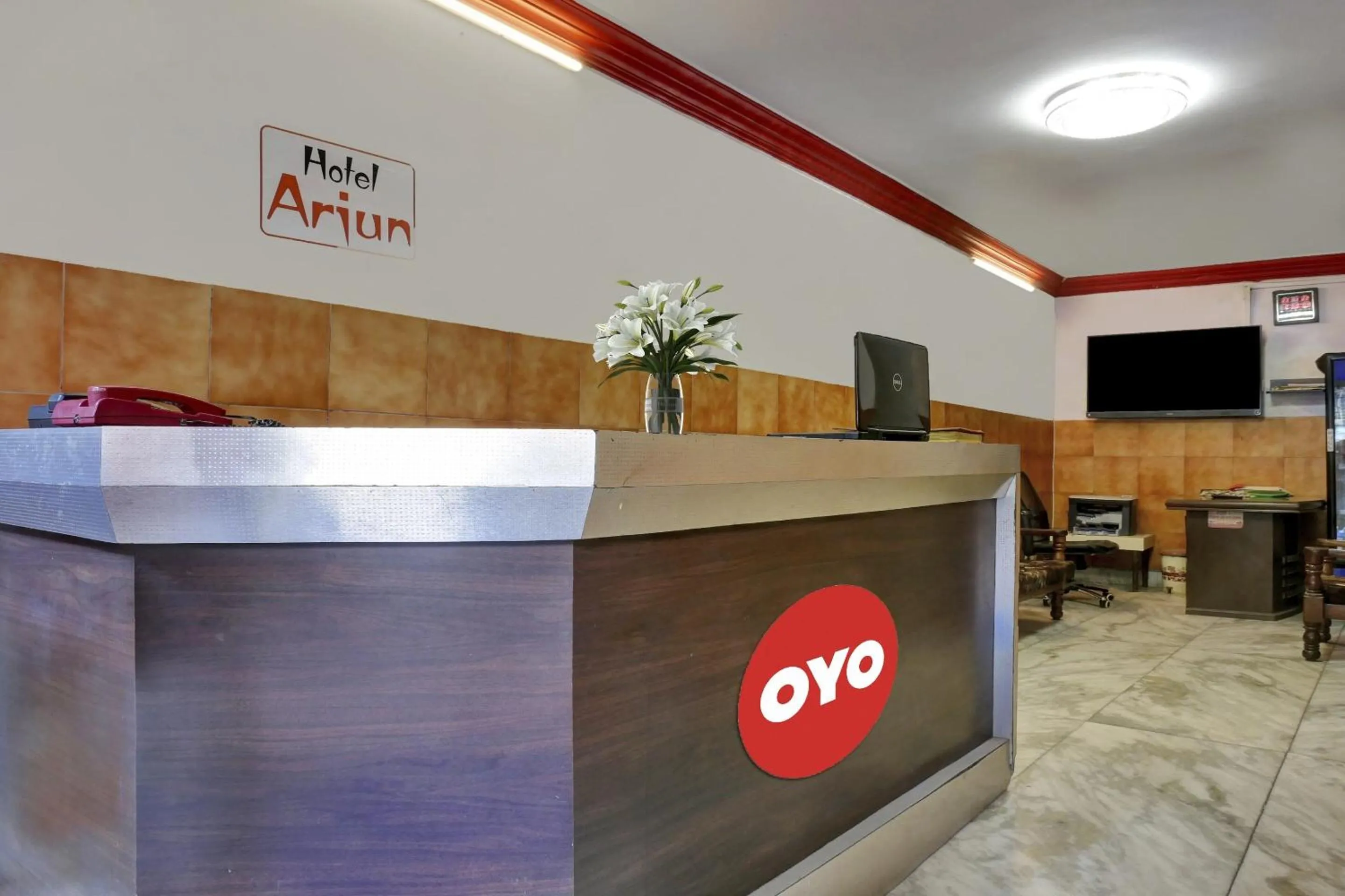 Lobby or reception in Hotel O by OYO Arjun