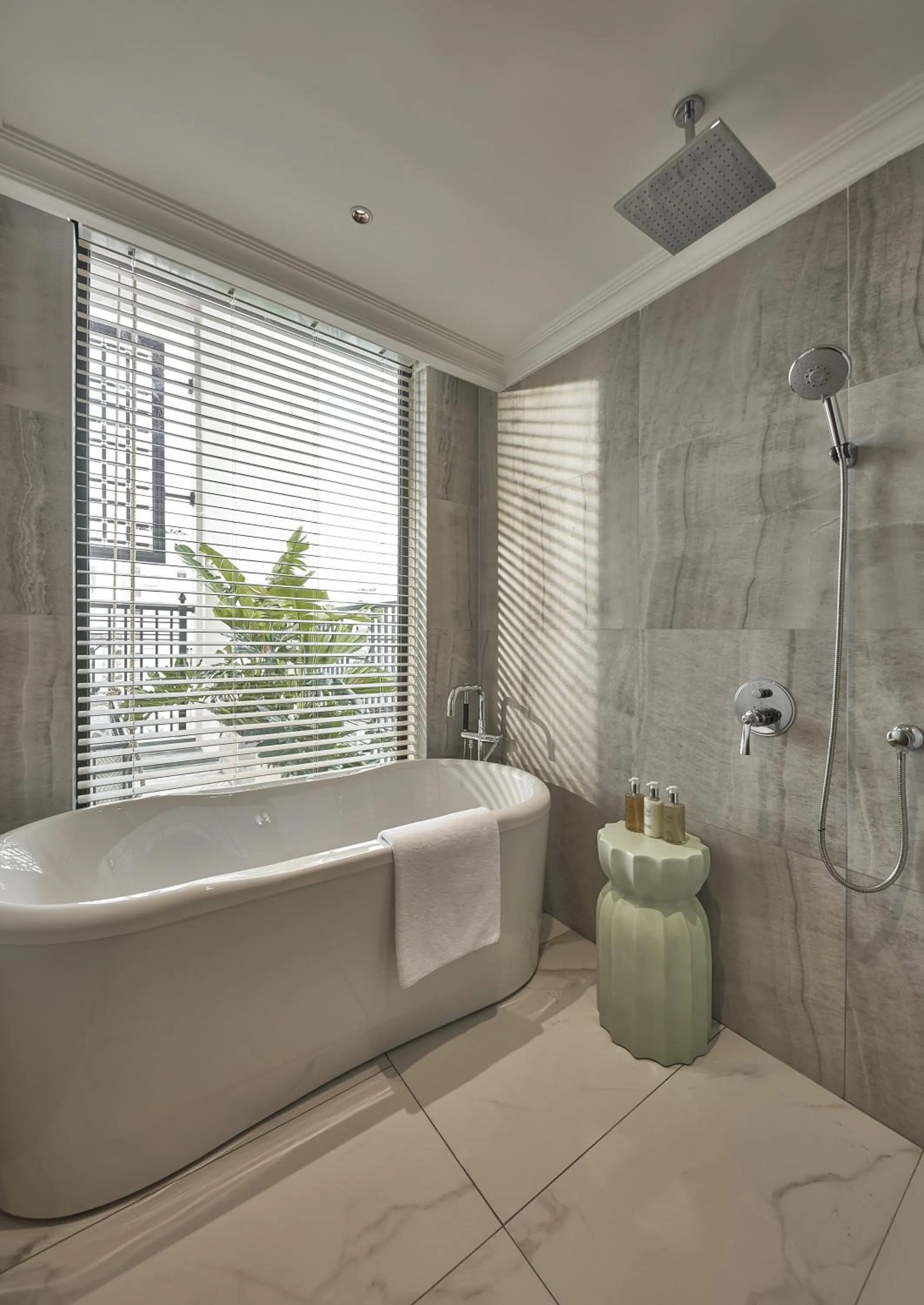 Shower in La Siesta Premium Saigon