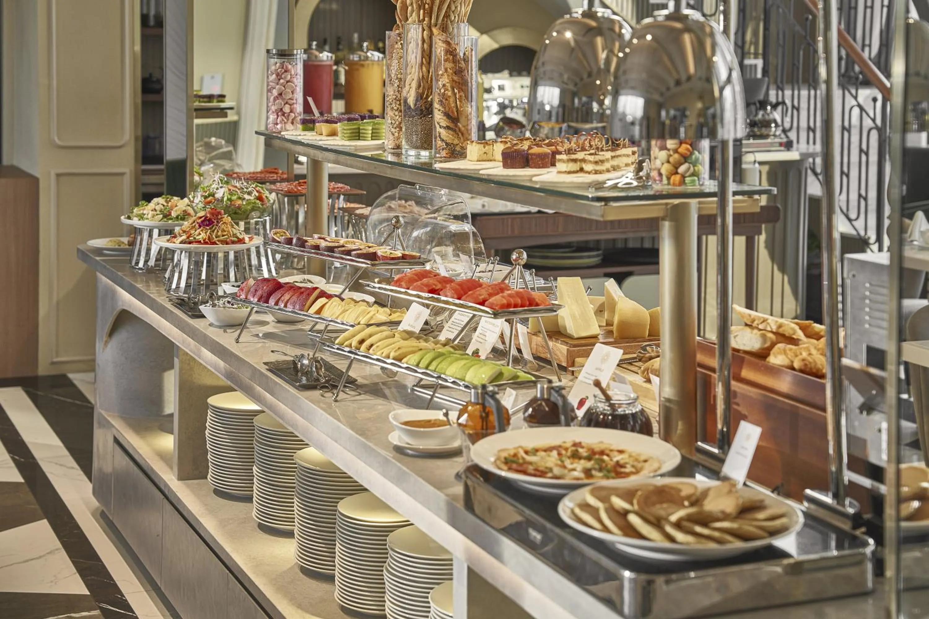 Restaurant/places to eat in La Siesta Premium Saigon