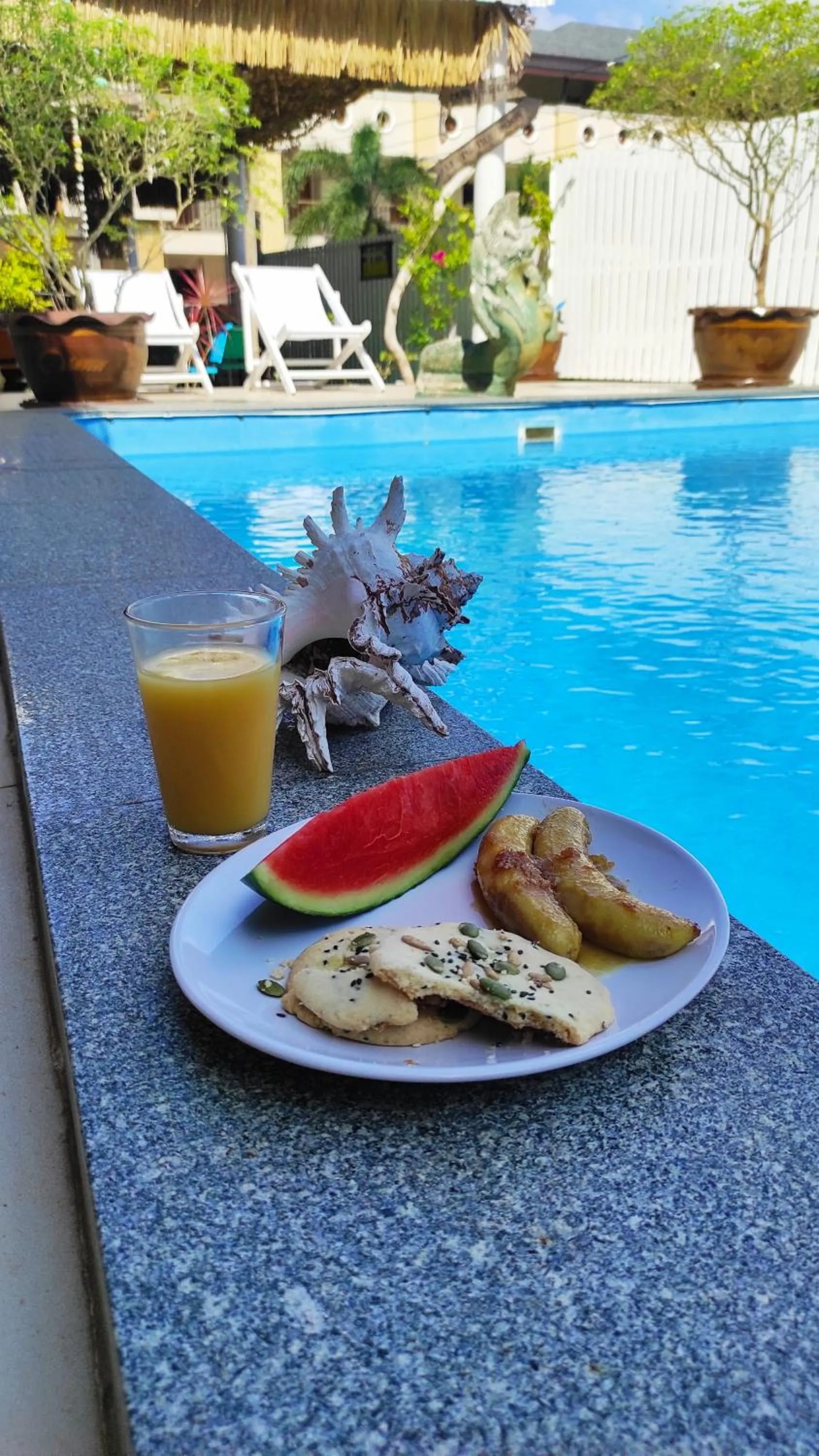 Food and drinks in Baan sikhao Yanui