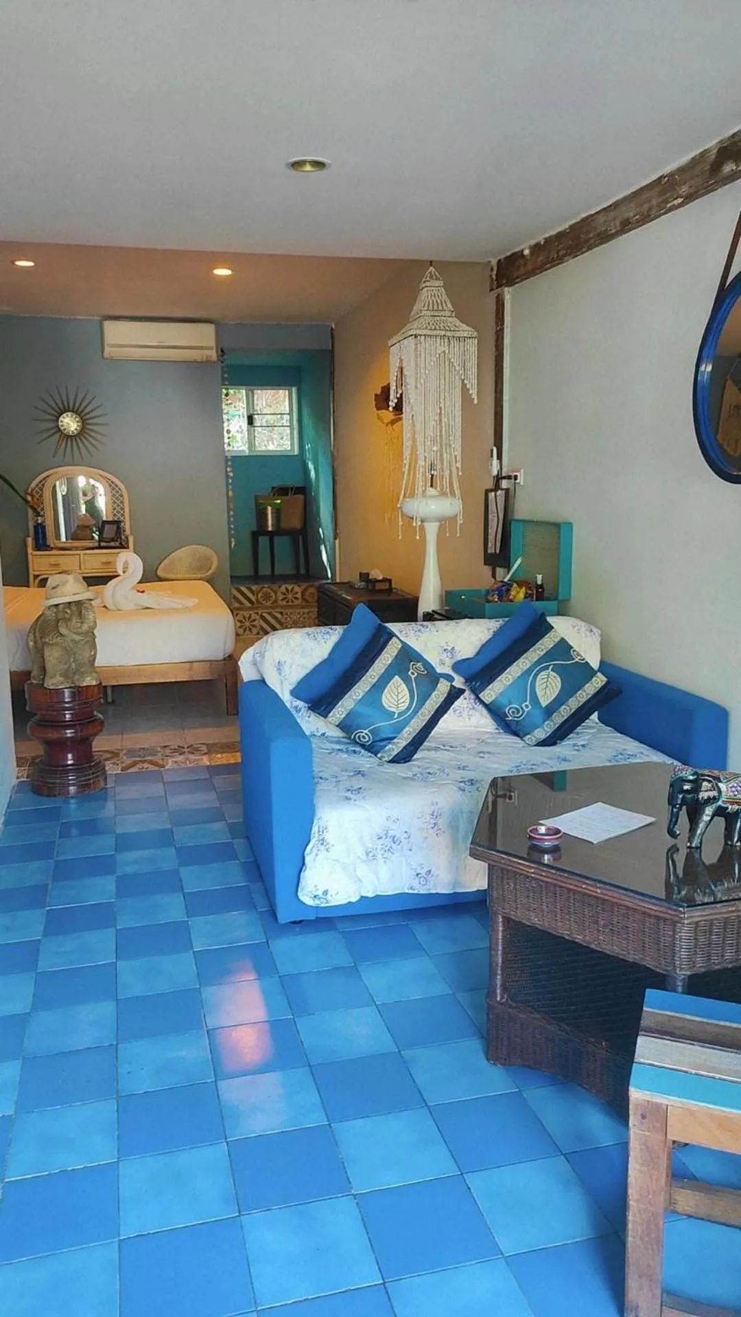Photo of the whole room, Bed in Baan sikhao Yanui