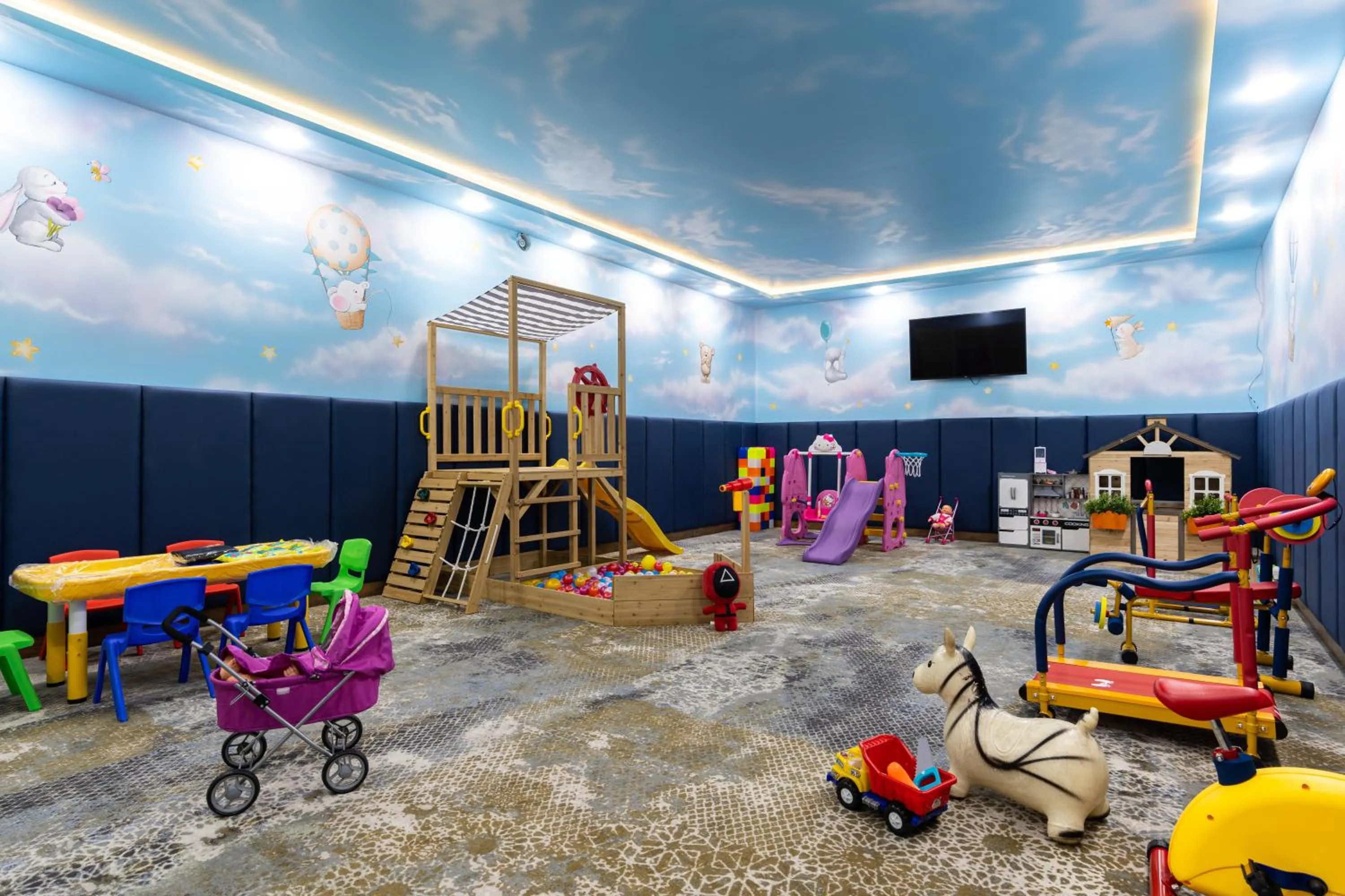 Kids's club in Shamsan Airport Hotel