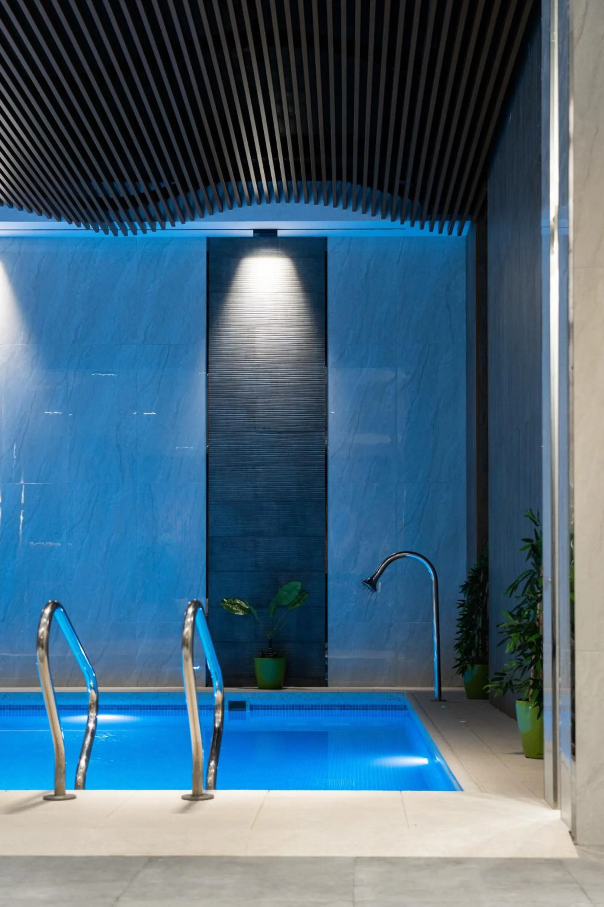 Pool view in Shamsan Airport Hotel