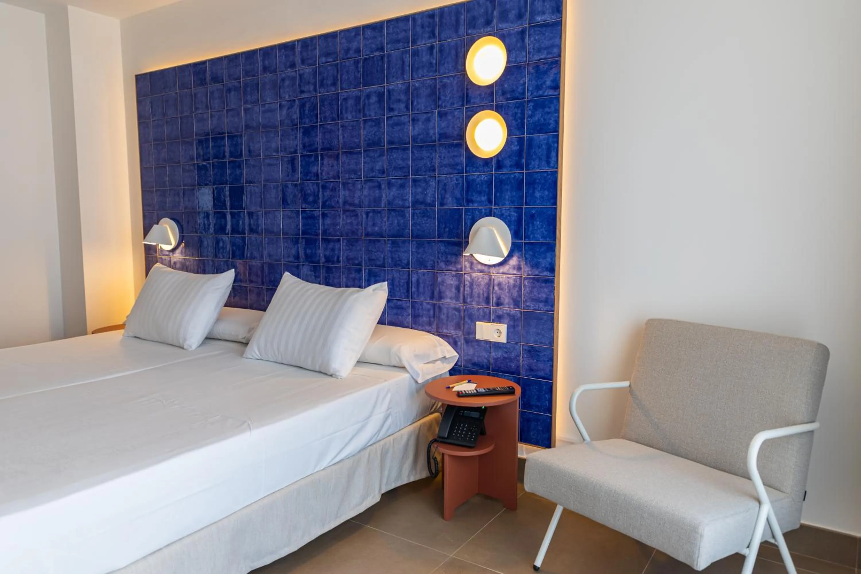 Bedroom, Bed in Perla Marina