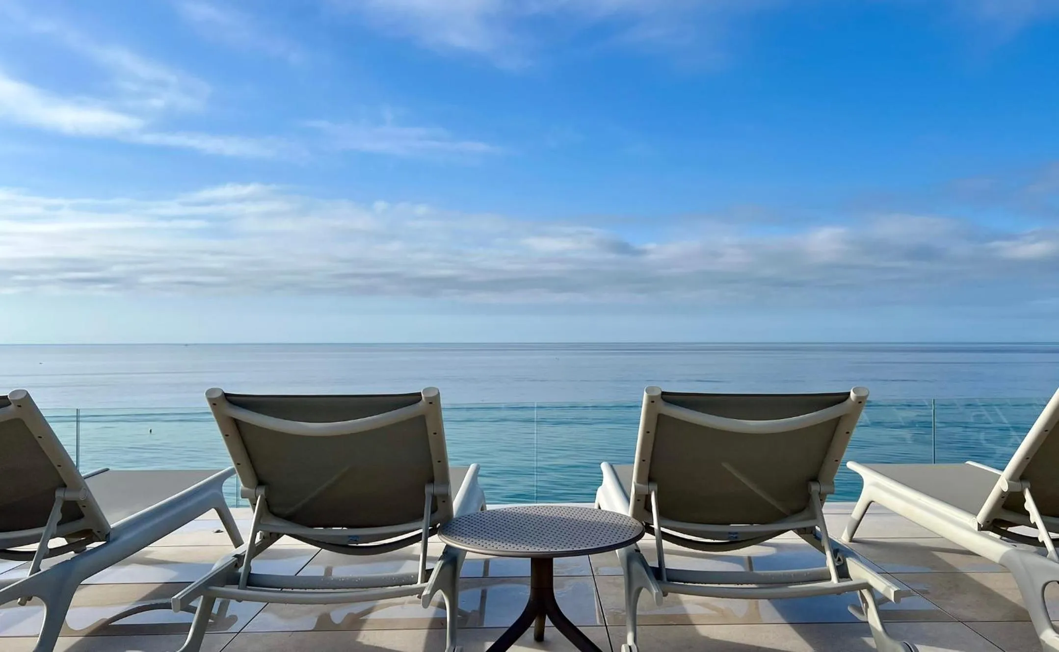 Swimming pool in Perla Marina