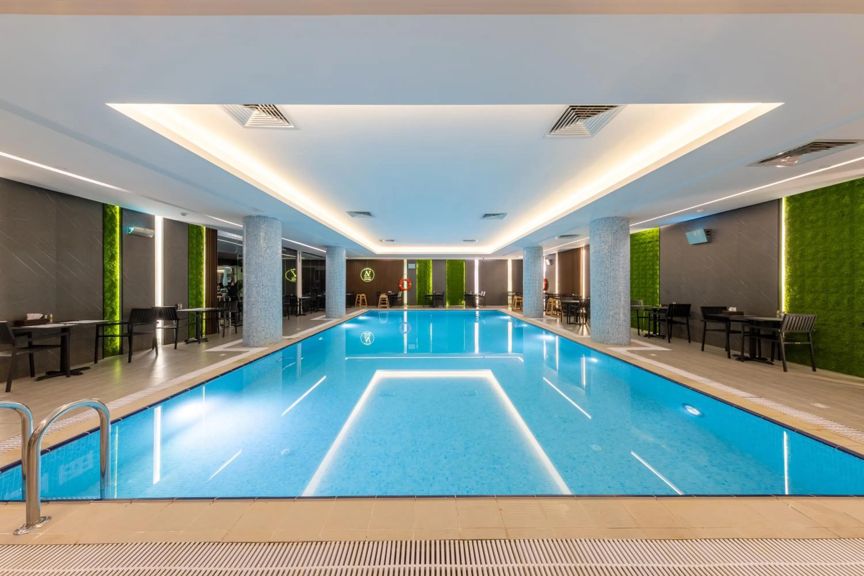 Luxury Night Al Munsiyah