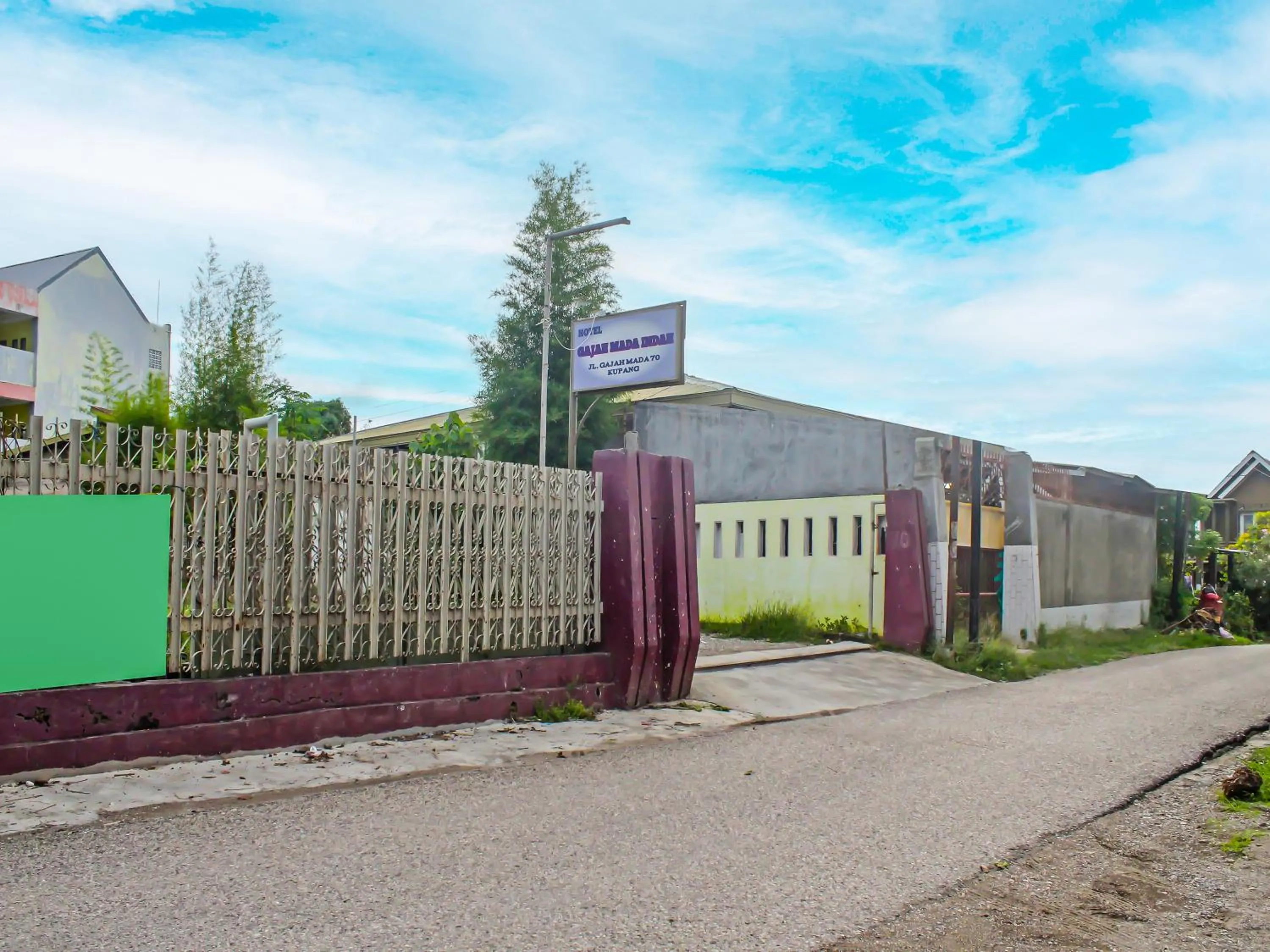 Property building in Hotel O Gajah Mada Indah