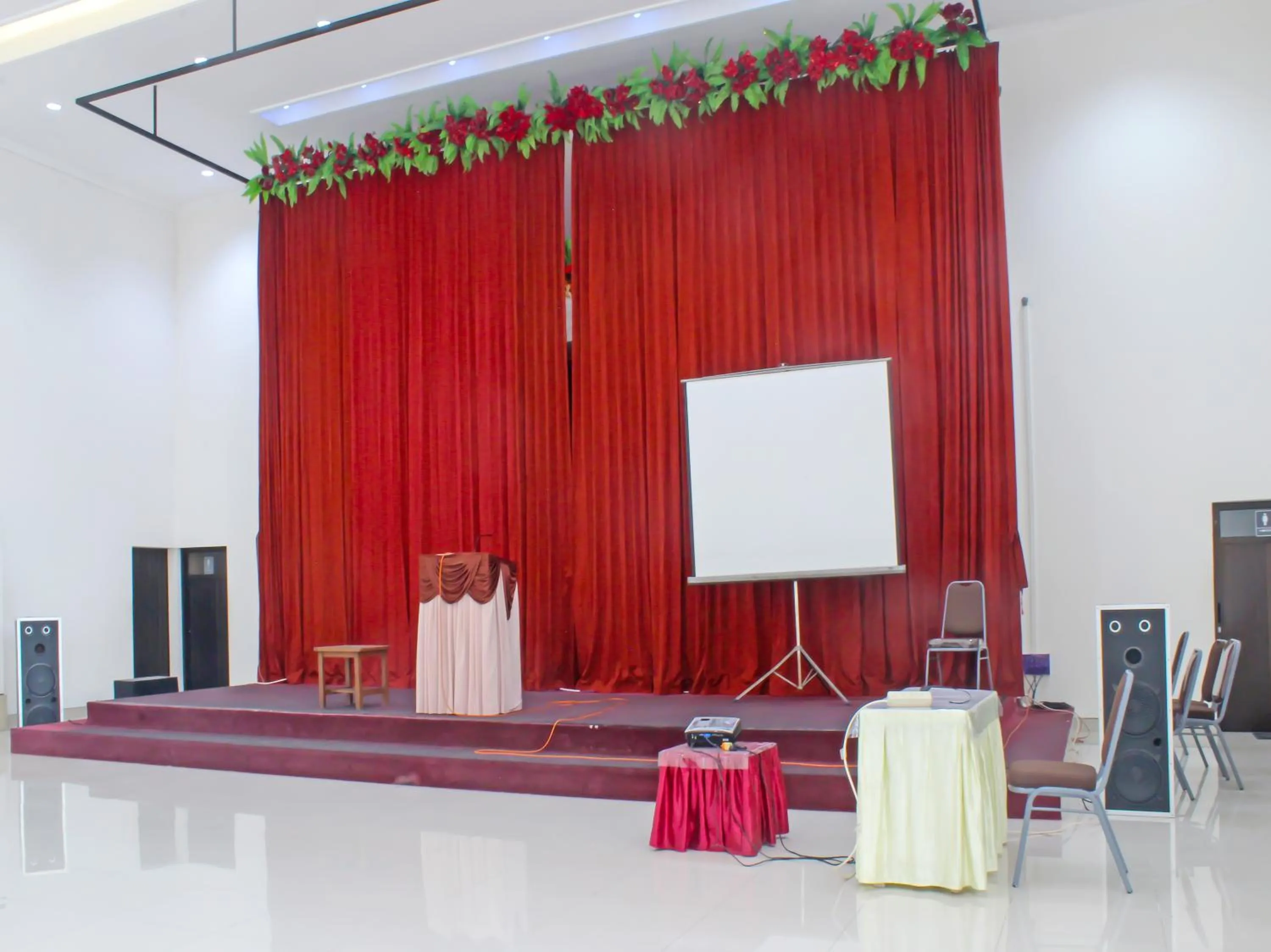 Banquet/Function facilities in Hotel O Gajah Mada Indah