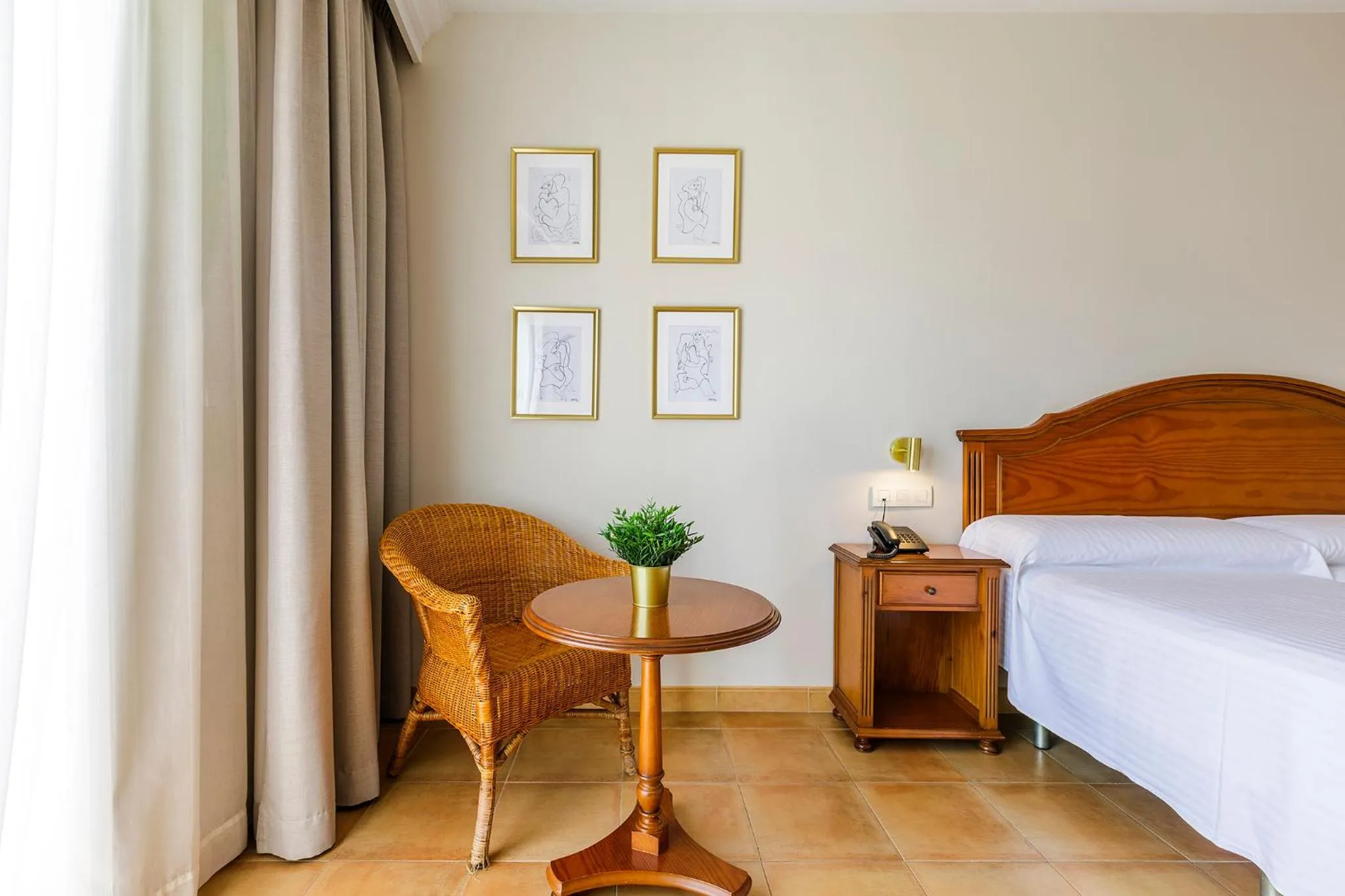 Bed in Hotel Almijara - Mares