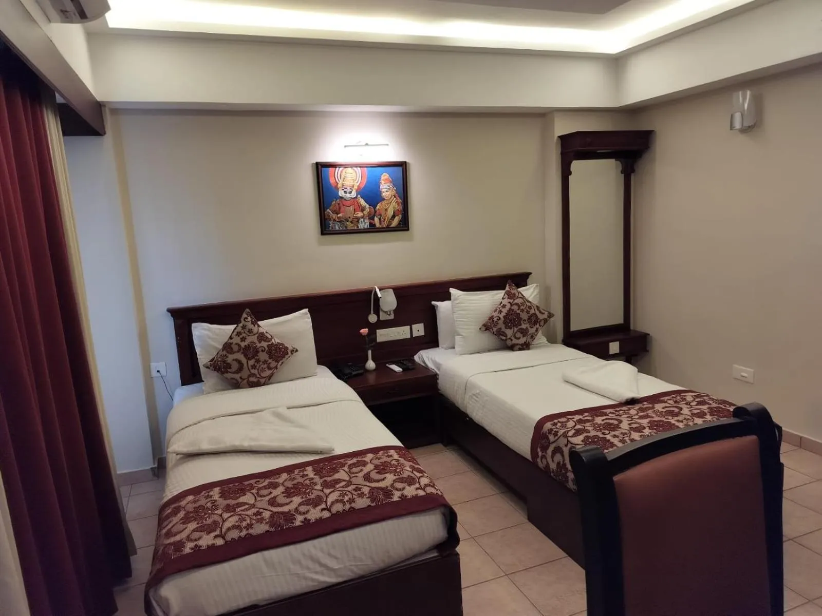 Bedroom, Bed in Hotel Seven Hills