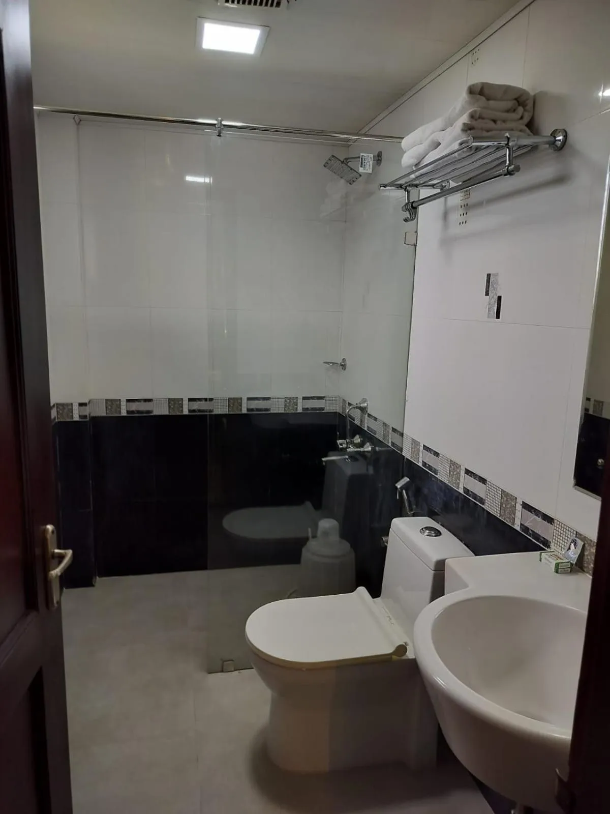 Bathroom in Hotel Seven Hills