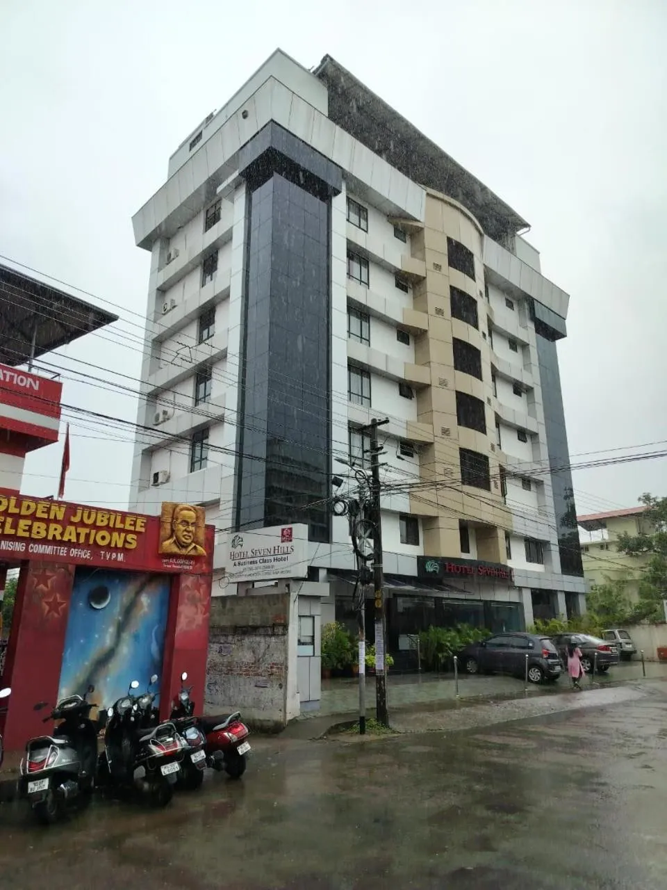 Property building in Hotel Seven Hills