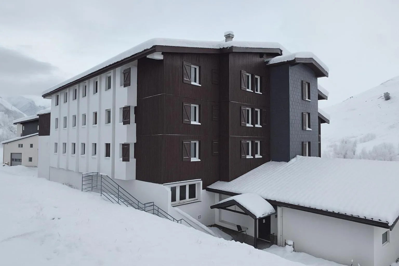 Property building in Hotel Turan & Spa