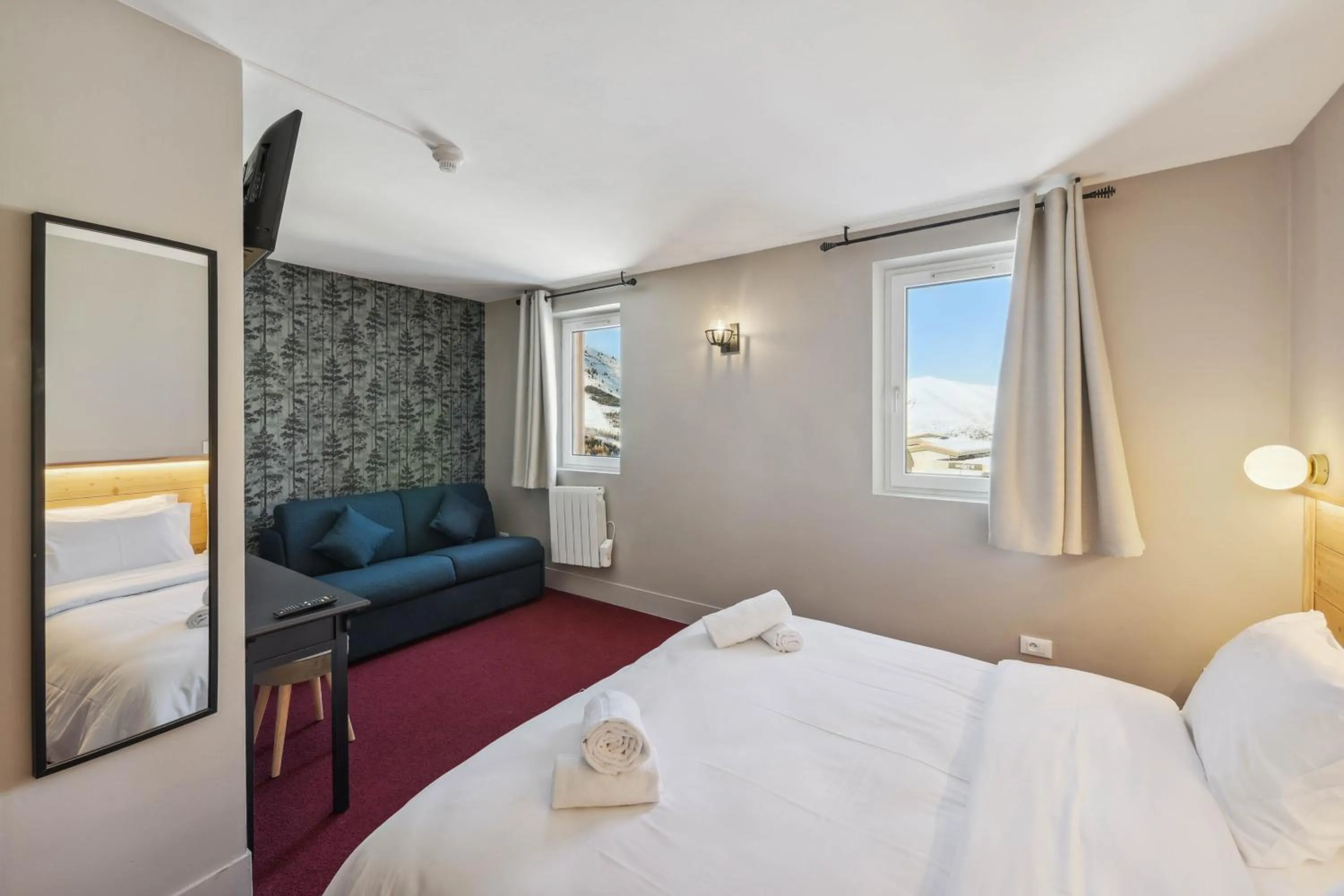 Bed in Hotel Turan & Spa