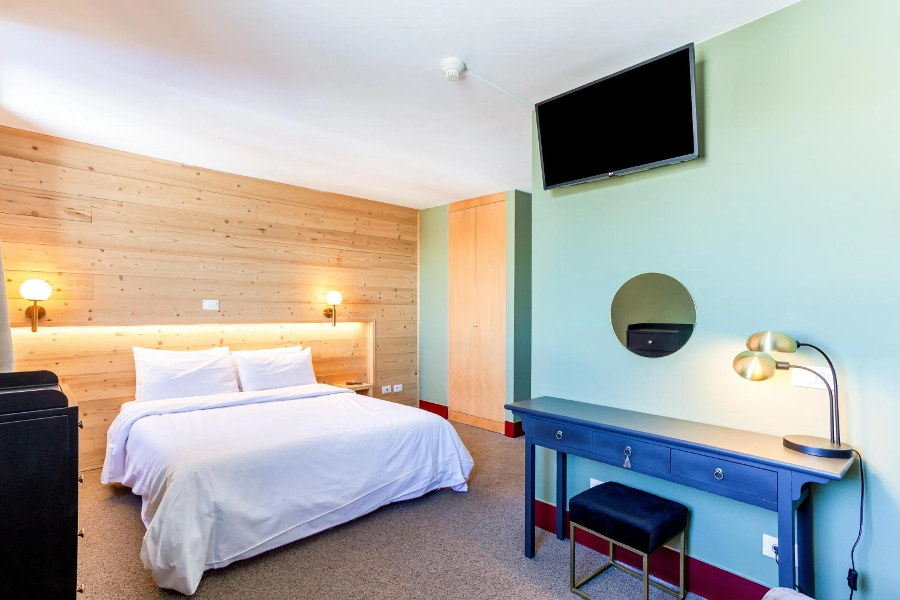 Bed in Hotel Turan & Spa