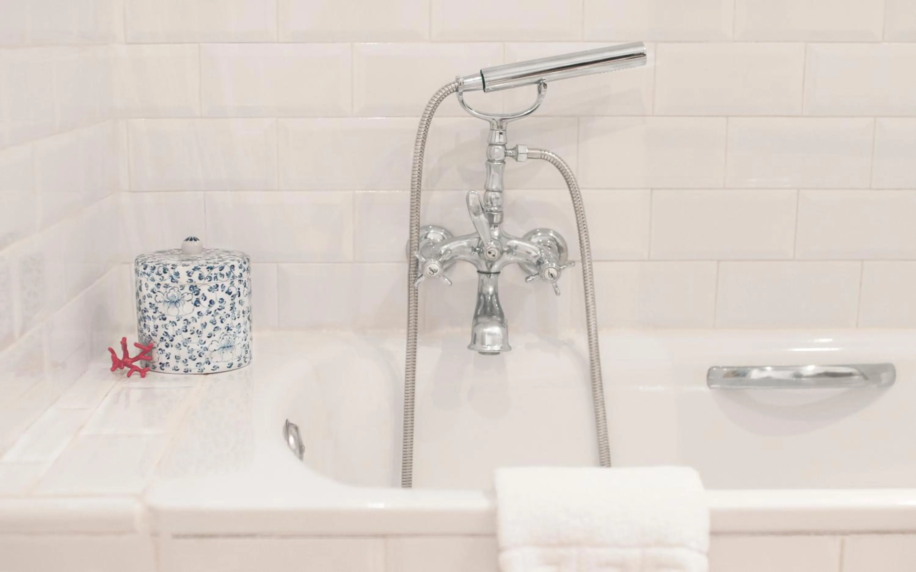 Shower in Art Boutique Hotel Chamarel