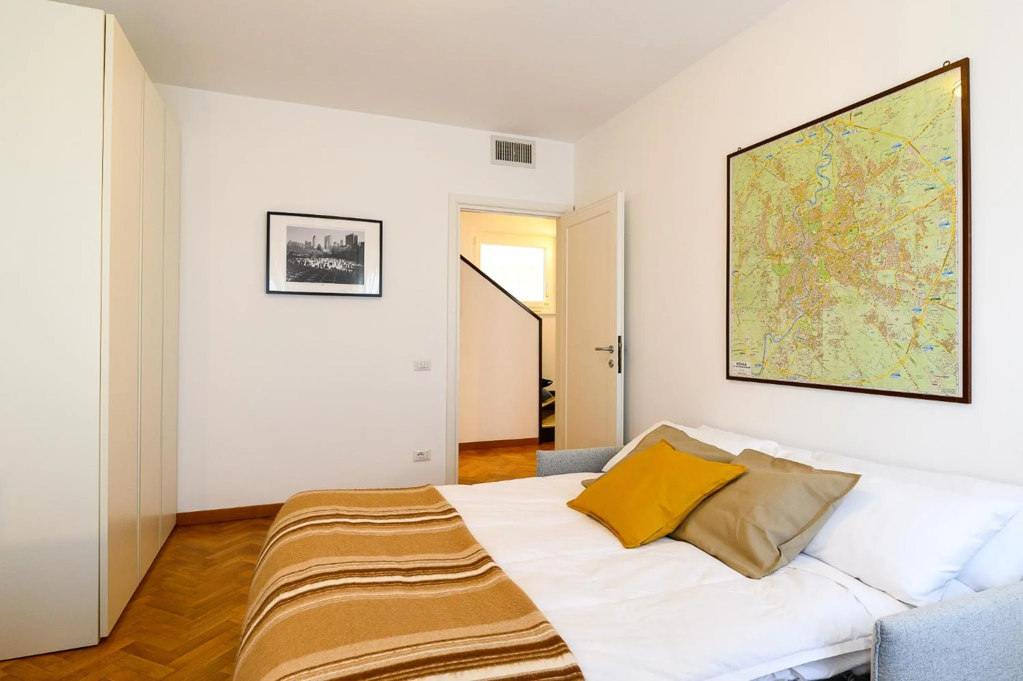 Bed in Peaceful Penthouse with Garage by NDP rent