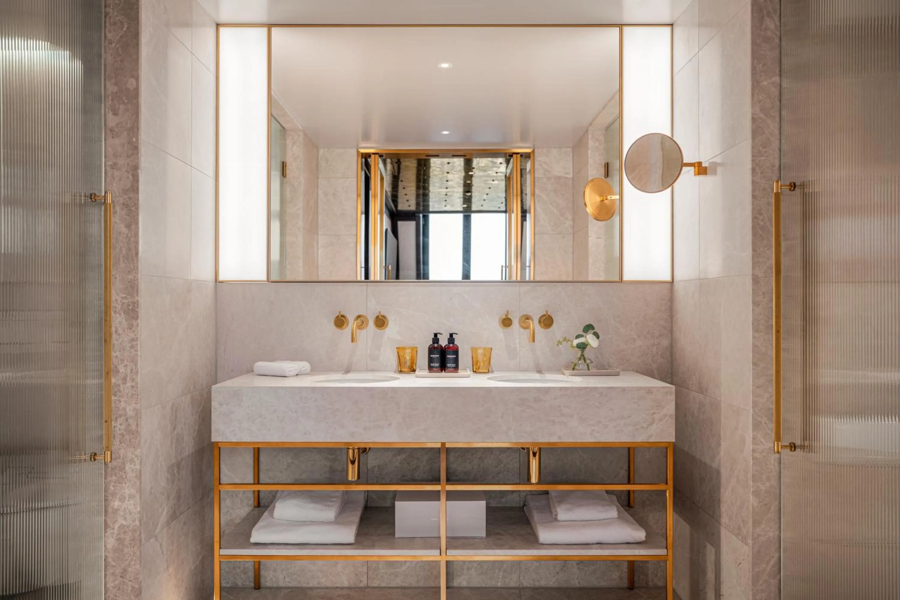 Bathroom in Almanac Palais Vienna