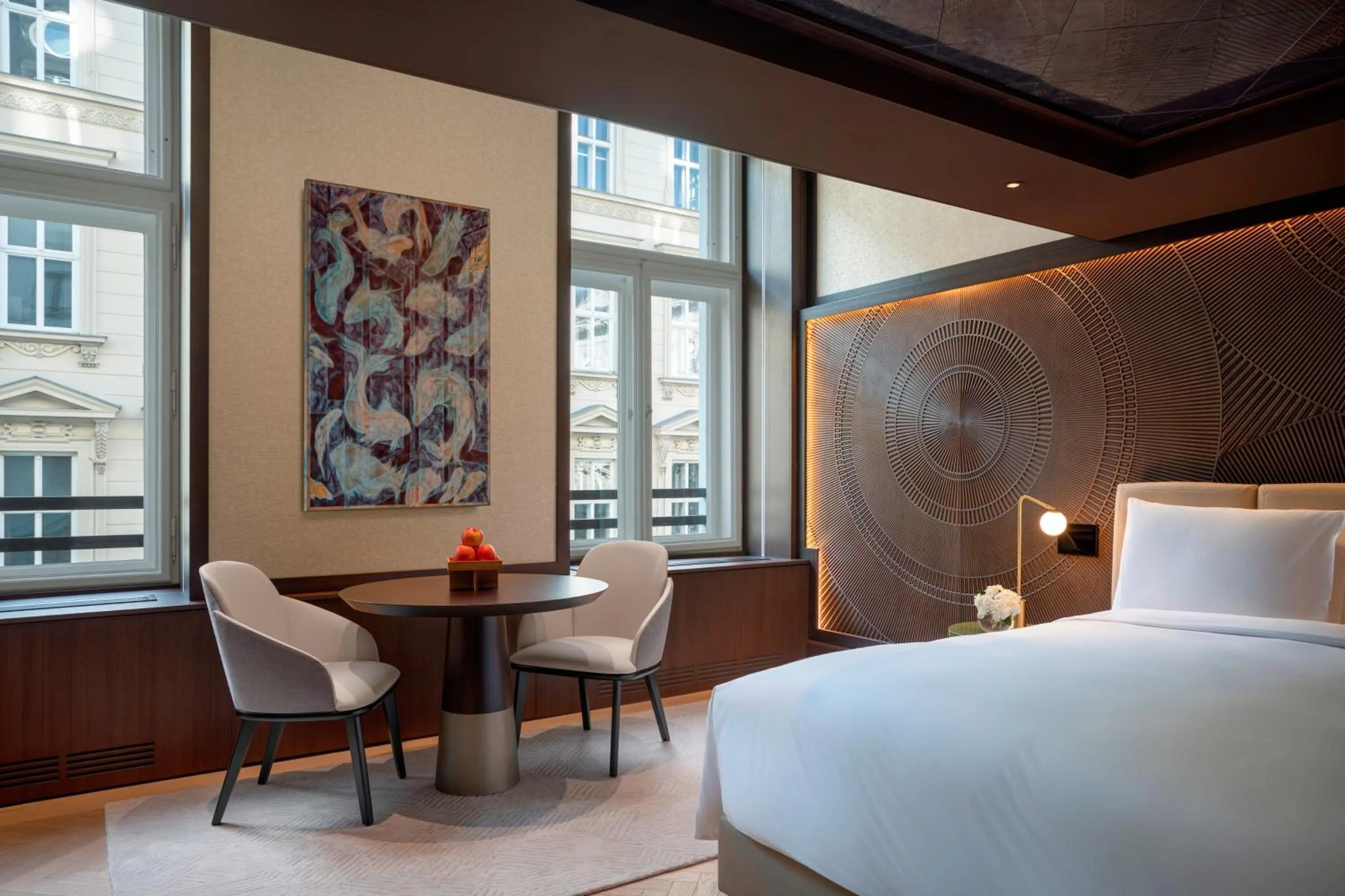 Photo of the whole room, Bed in Almanac Palais Vienna