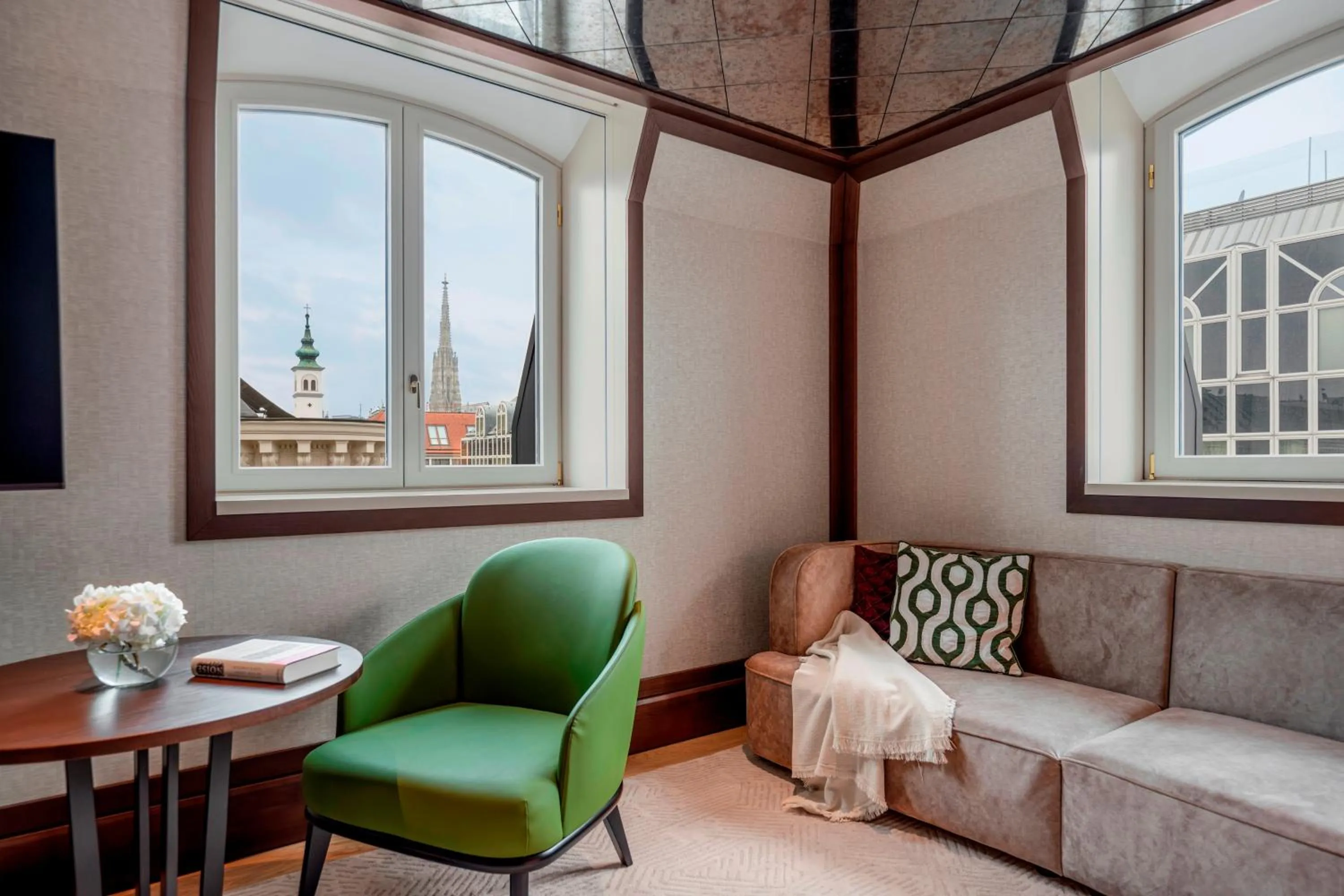 Seating area in Almanac Palais Vienna