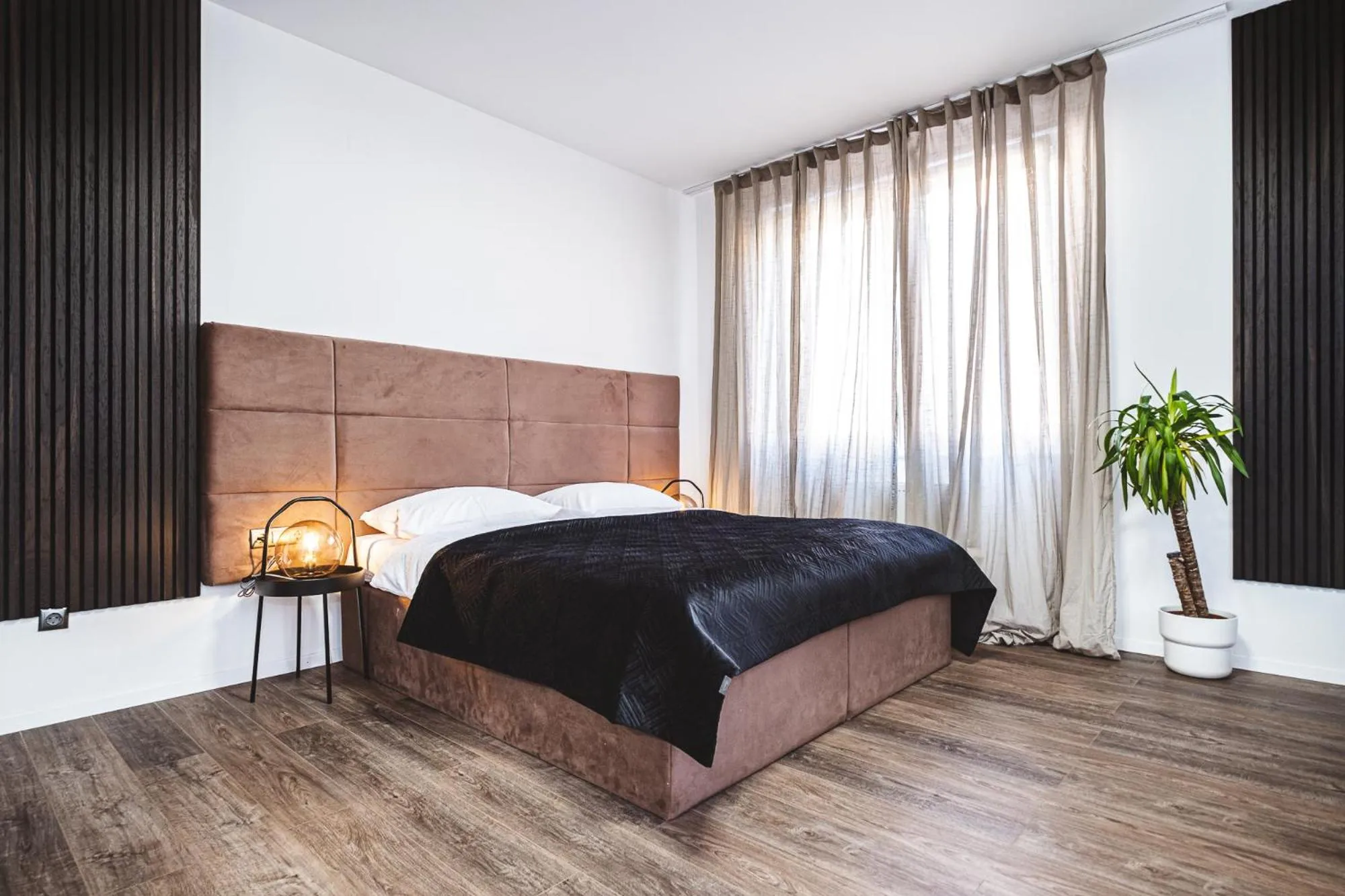 Bed in National Plus