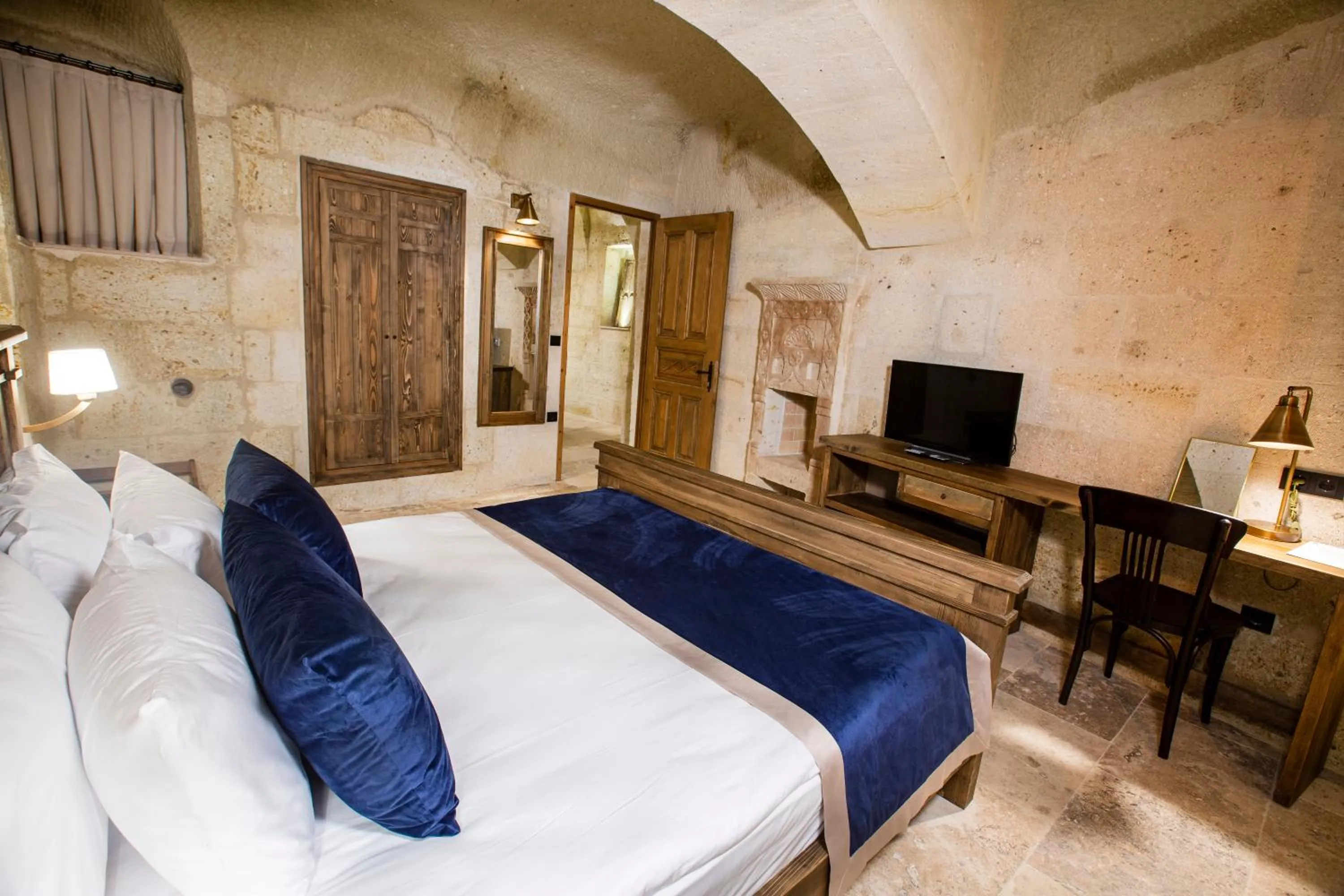 Bed in Sinasos Evleri