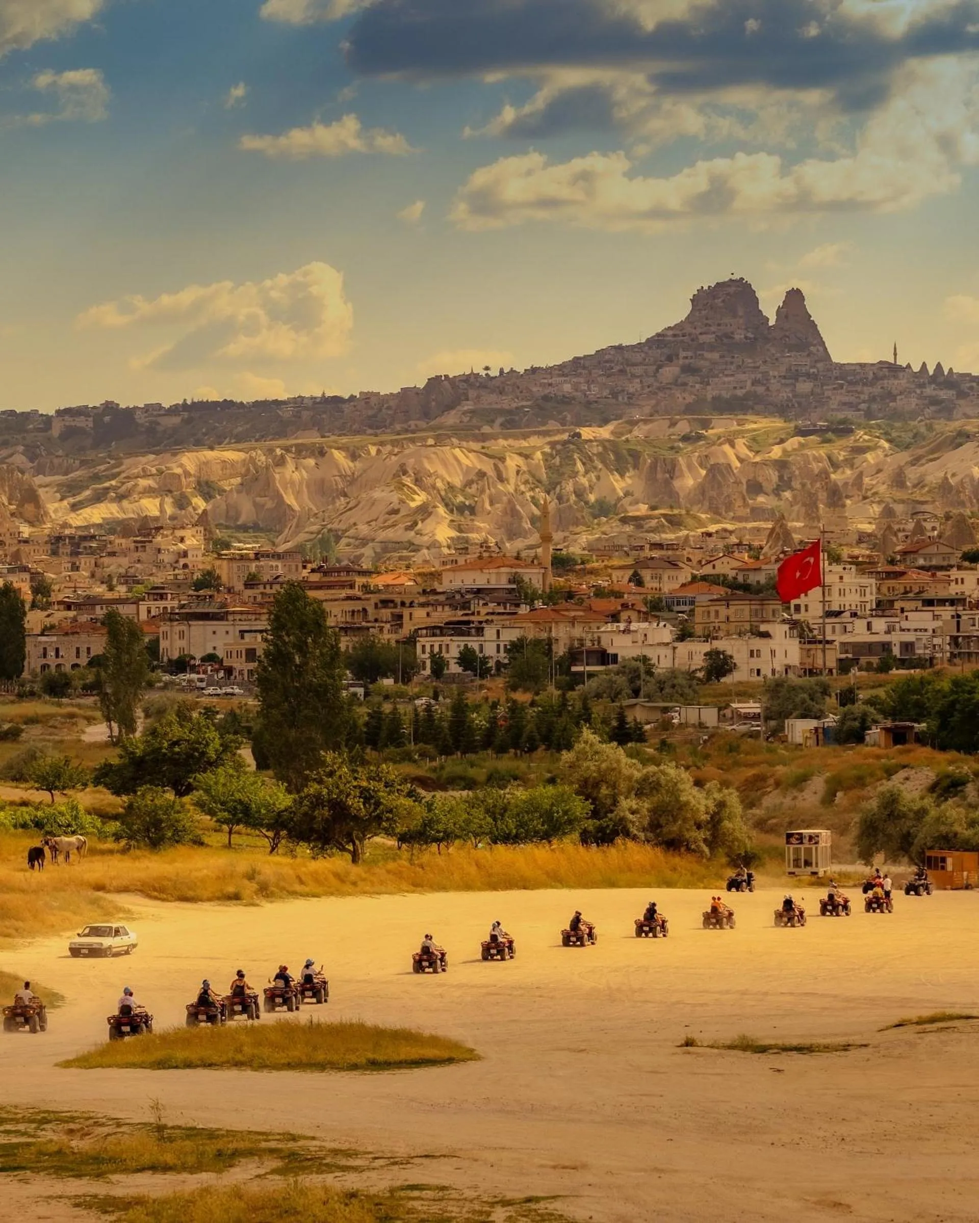 Nearby landmark in Sinasos Evleri