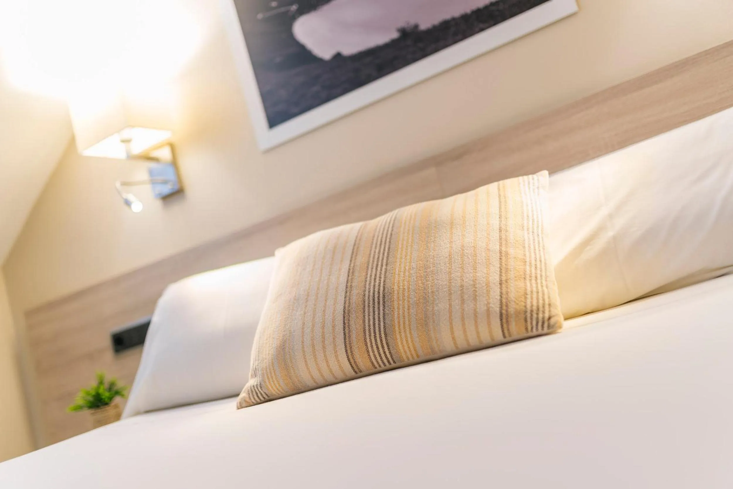 Bedroom, Bed in Miracielos