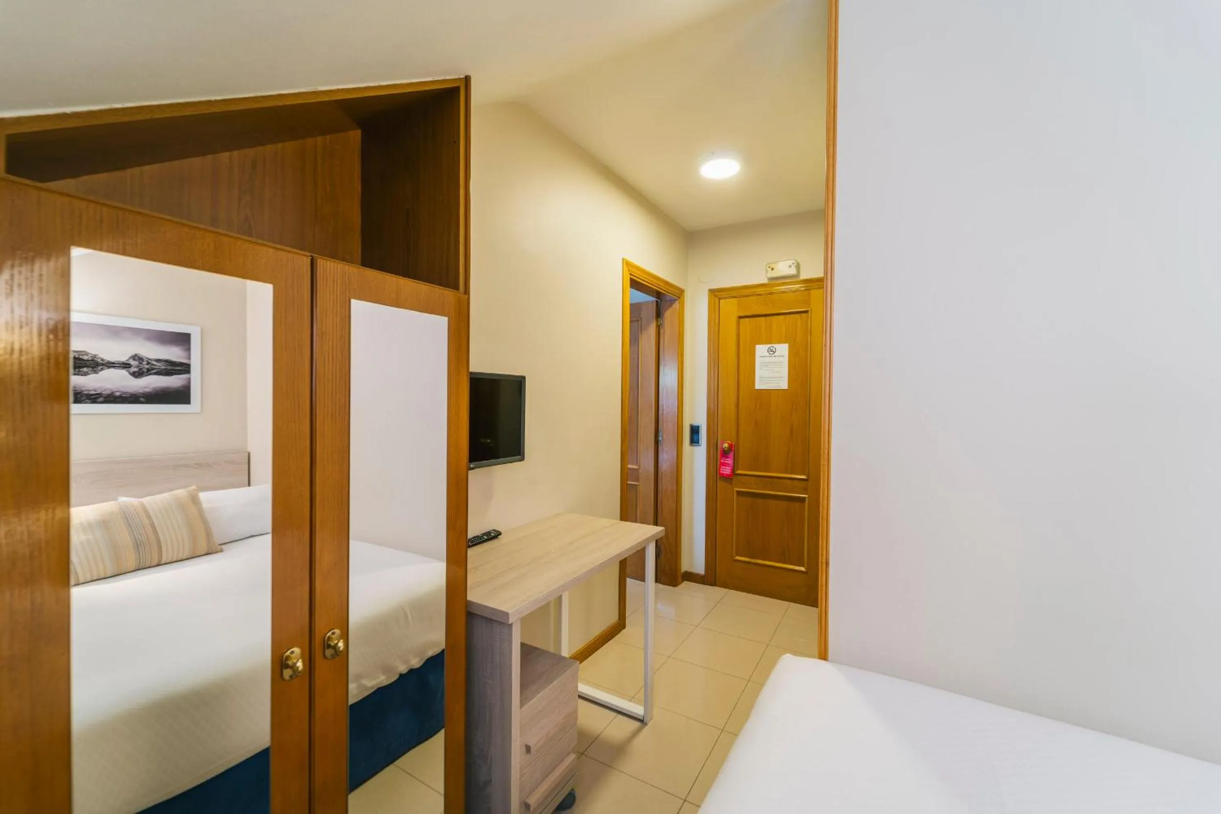 Bedroom, Bed in Miracielos