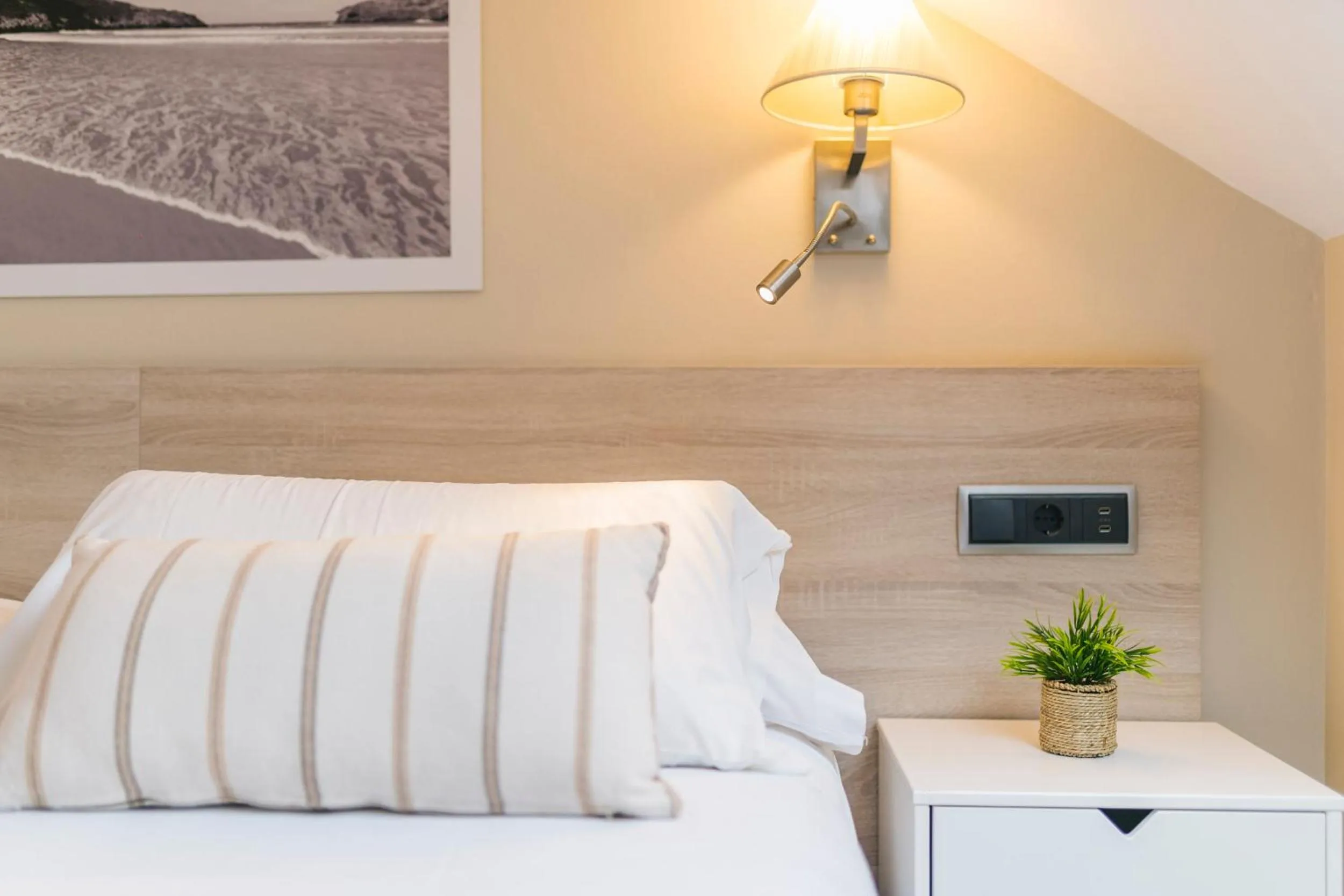 Bedroom, Bed in Miracielos