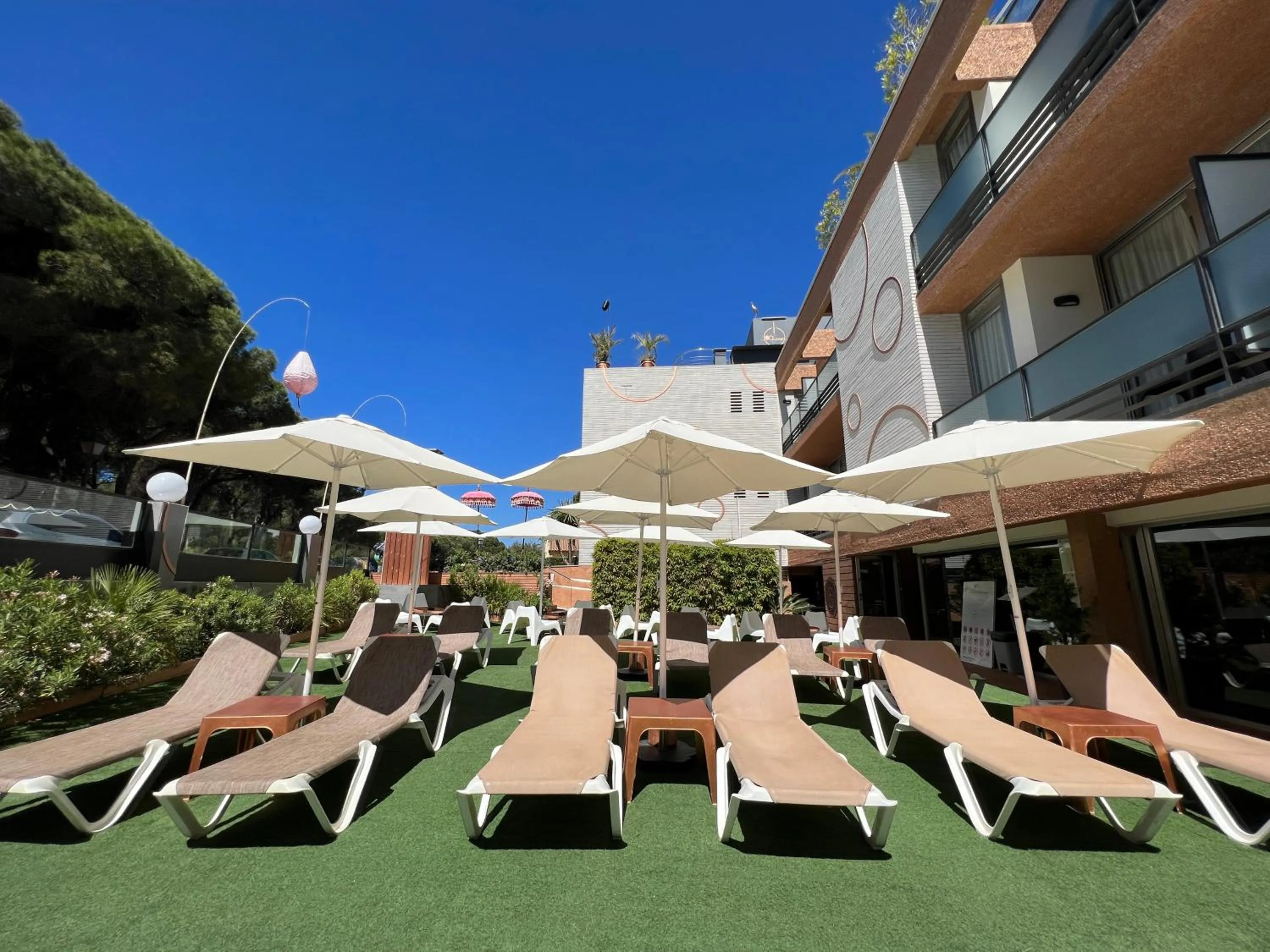 Swimming pool in ON Family Islantilla