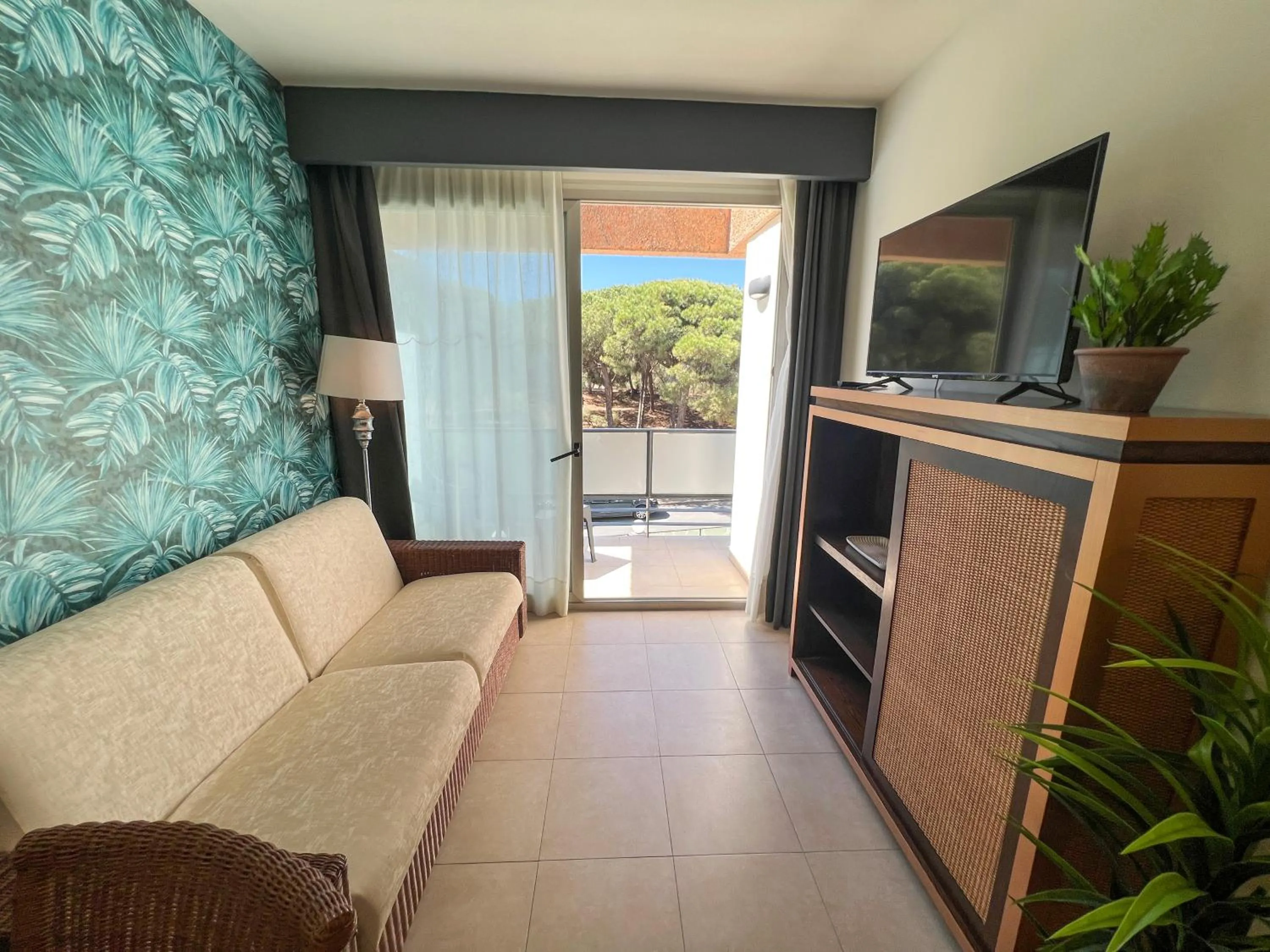 TV and multimedia in ON Family Islantilla