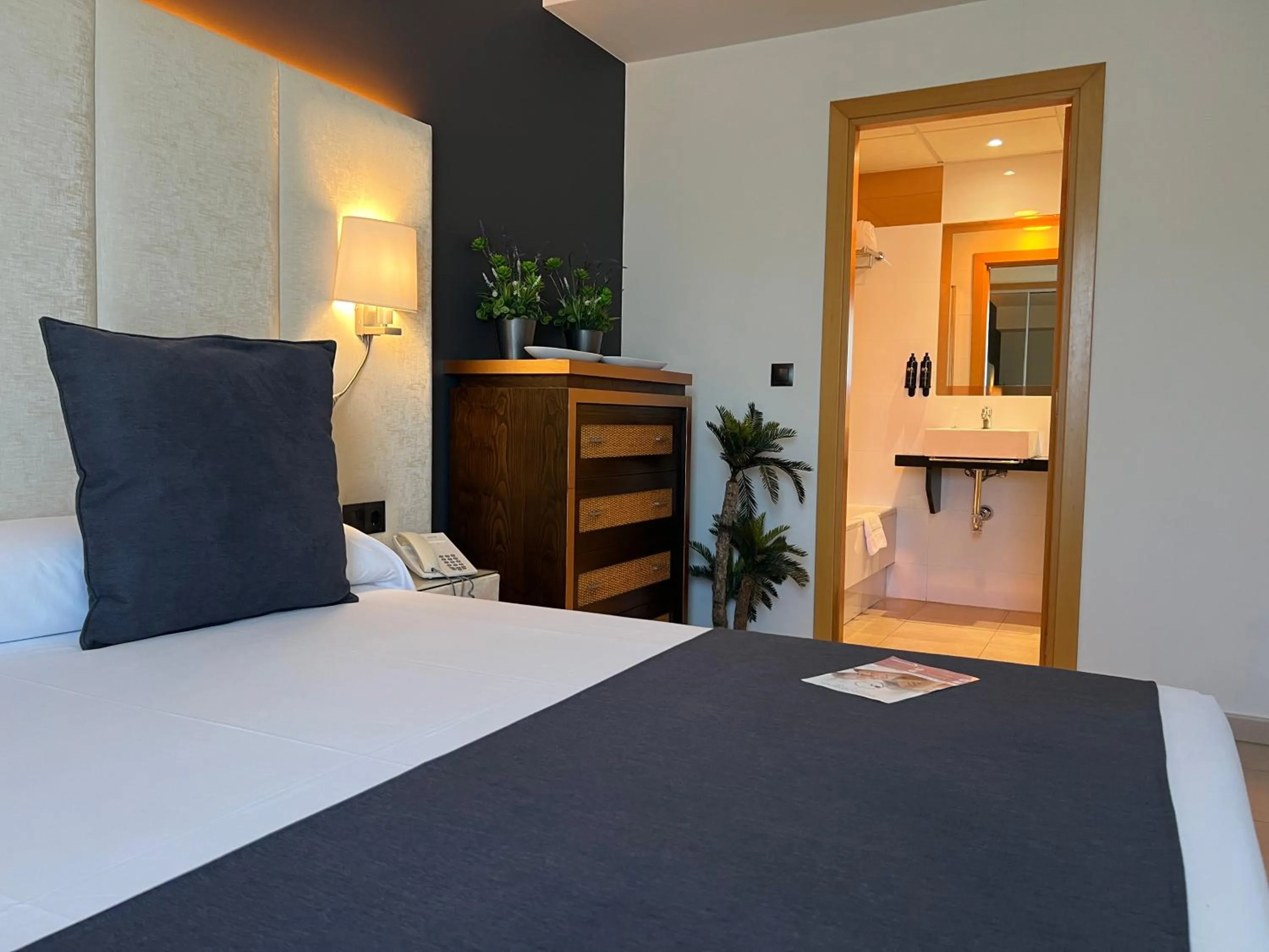 Bedroom, Bed in ON Family Islantilla