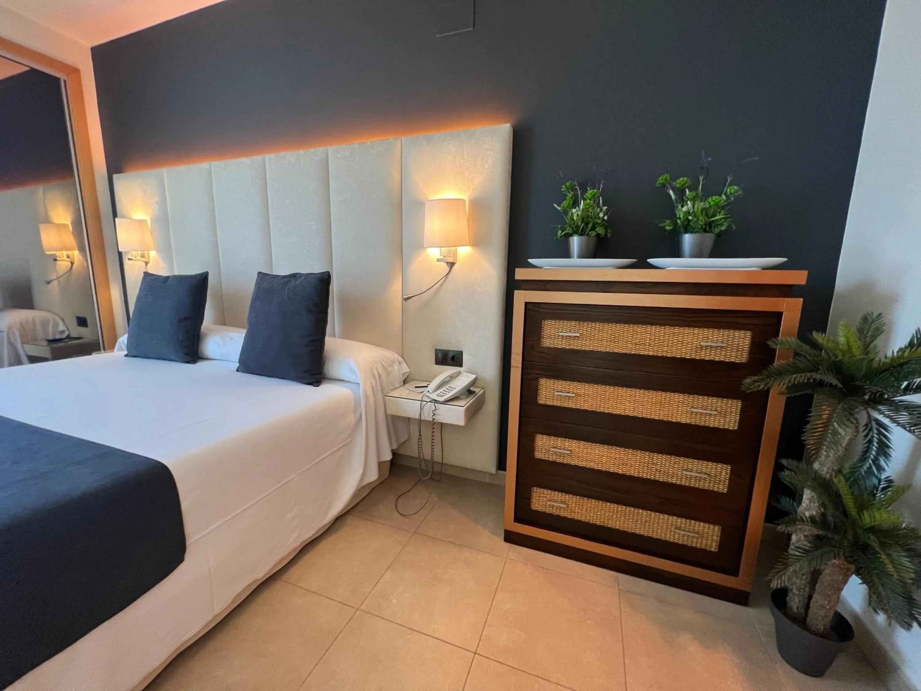 Bedroom, Bed in ON Family Islantilla