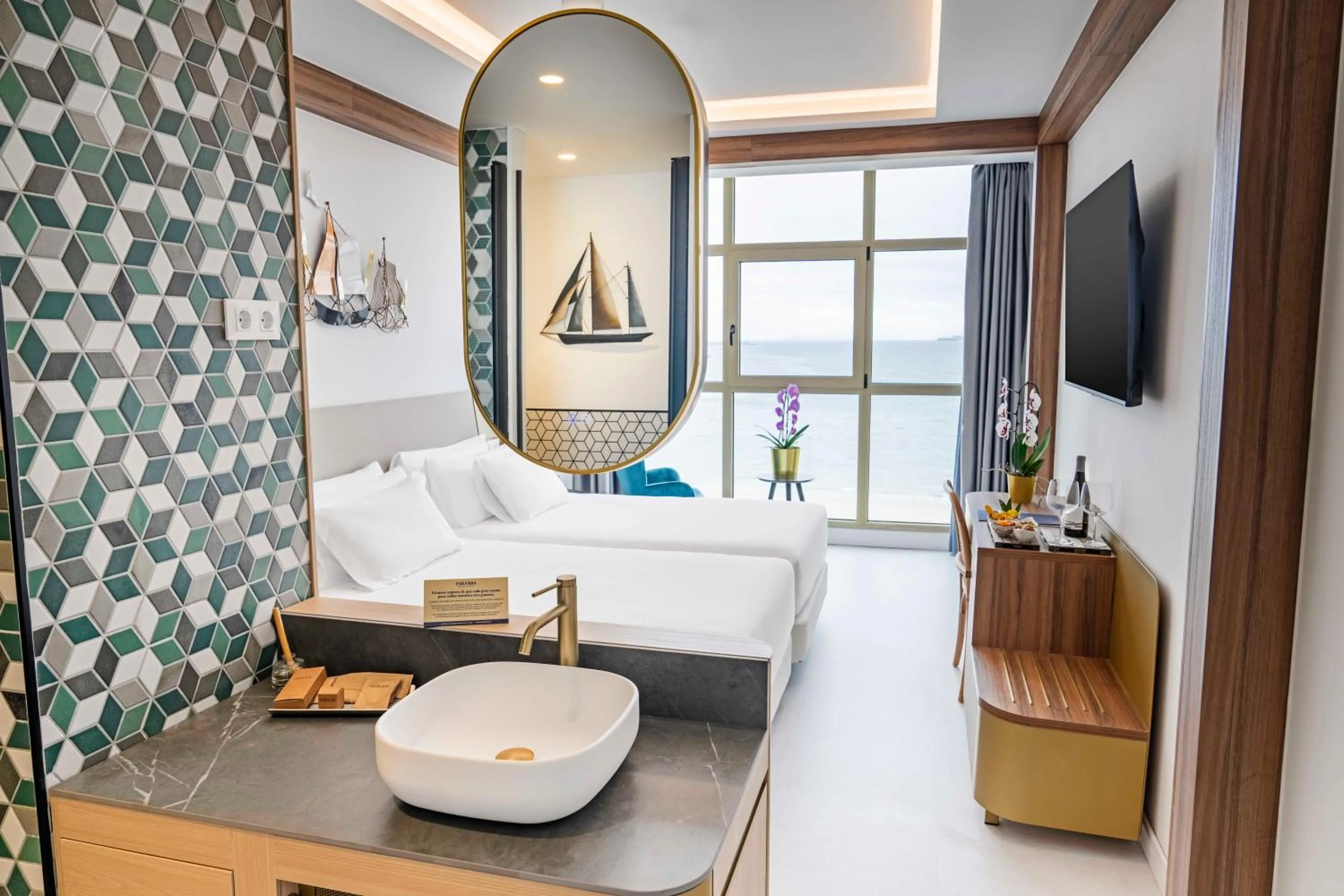 Bed in Hotel Faranda Rias Altas, Ascend Hotel Collection