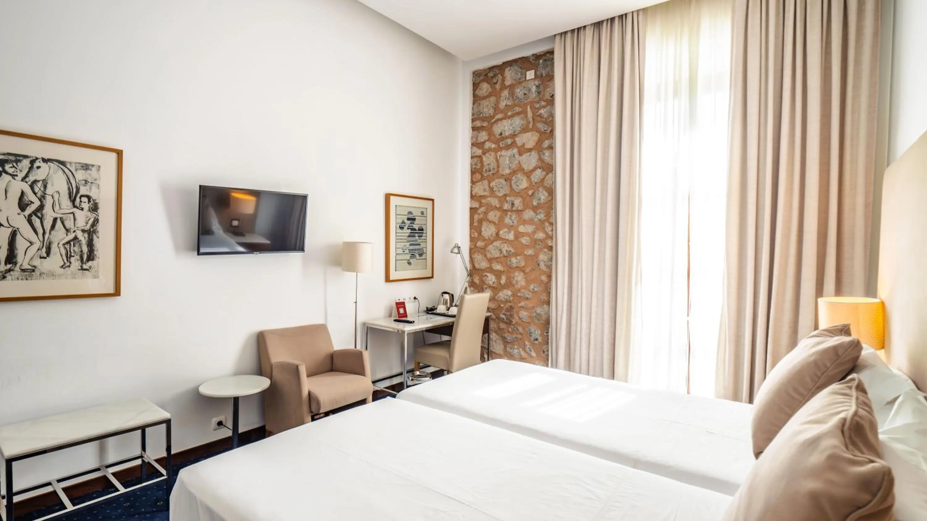 Bed in Gran Hotel Soller