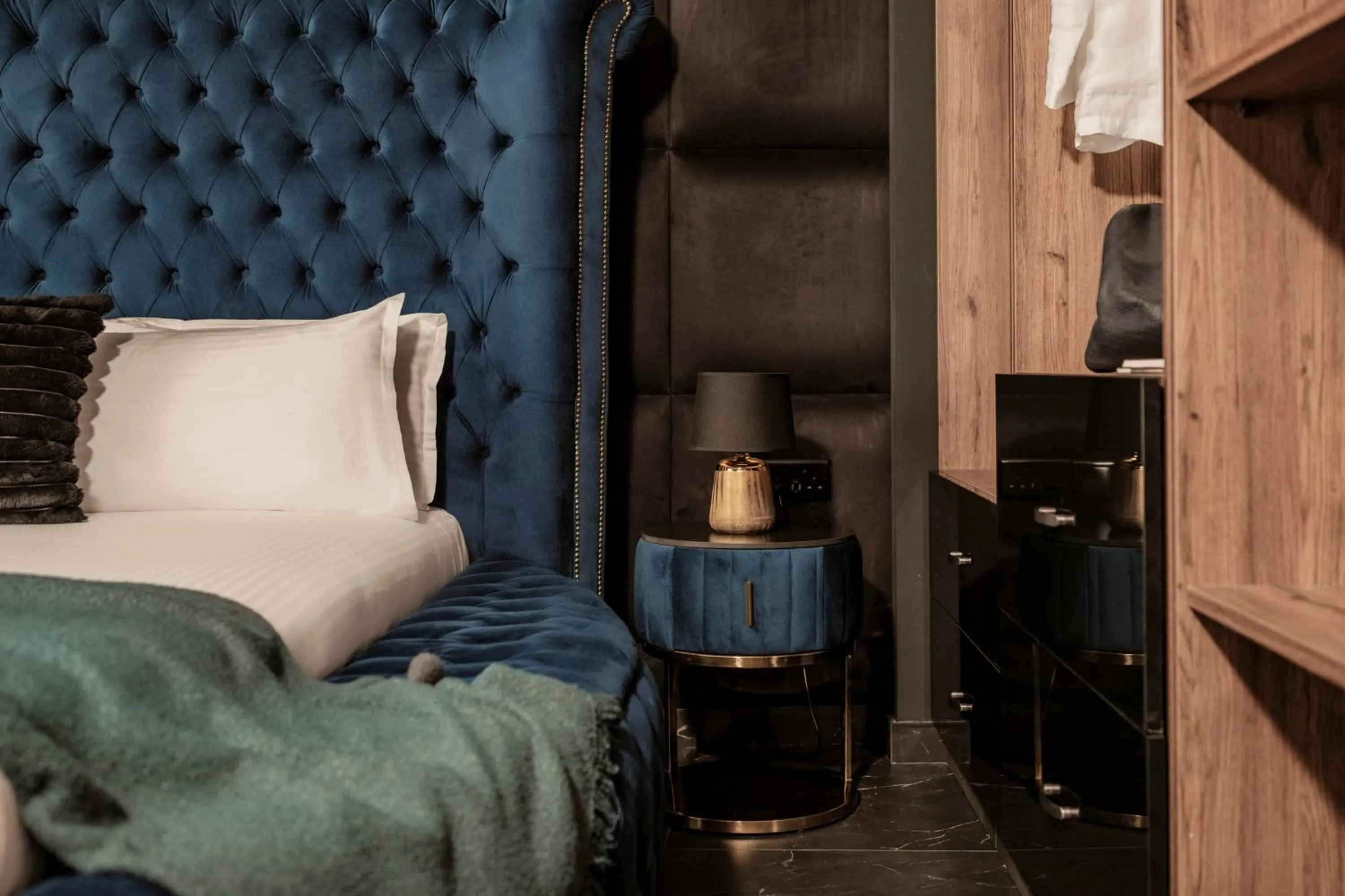 Bed in Damare Resort & SPA