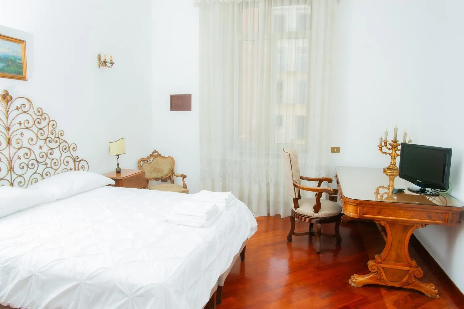 Photo of the whole room, Bed in San Pasquale 62 Apartment