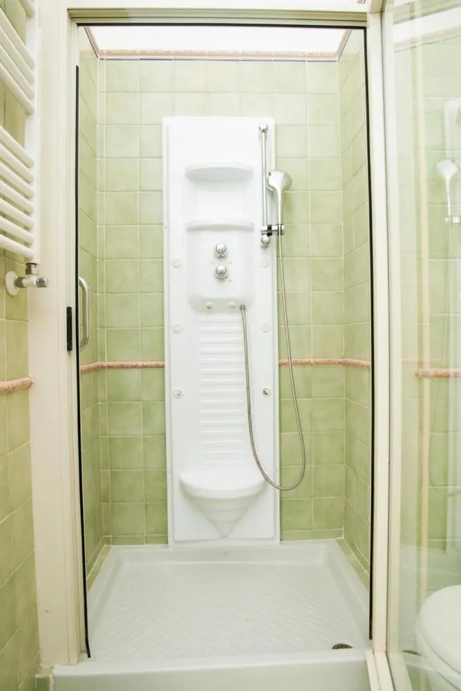 Shower in San Pasquale 62 Apartment