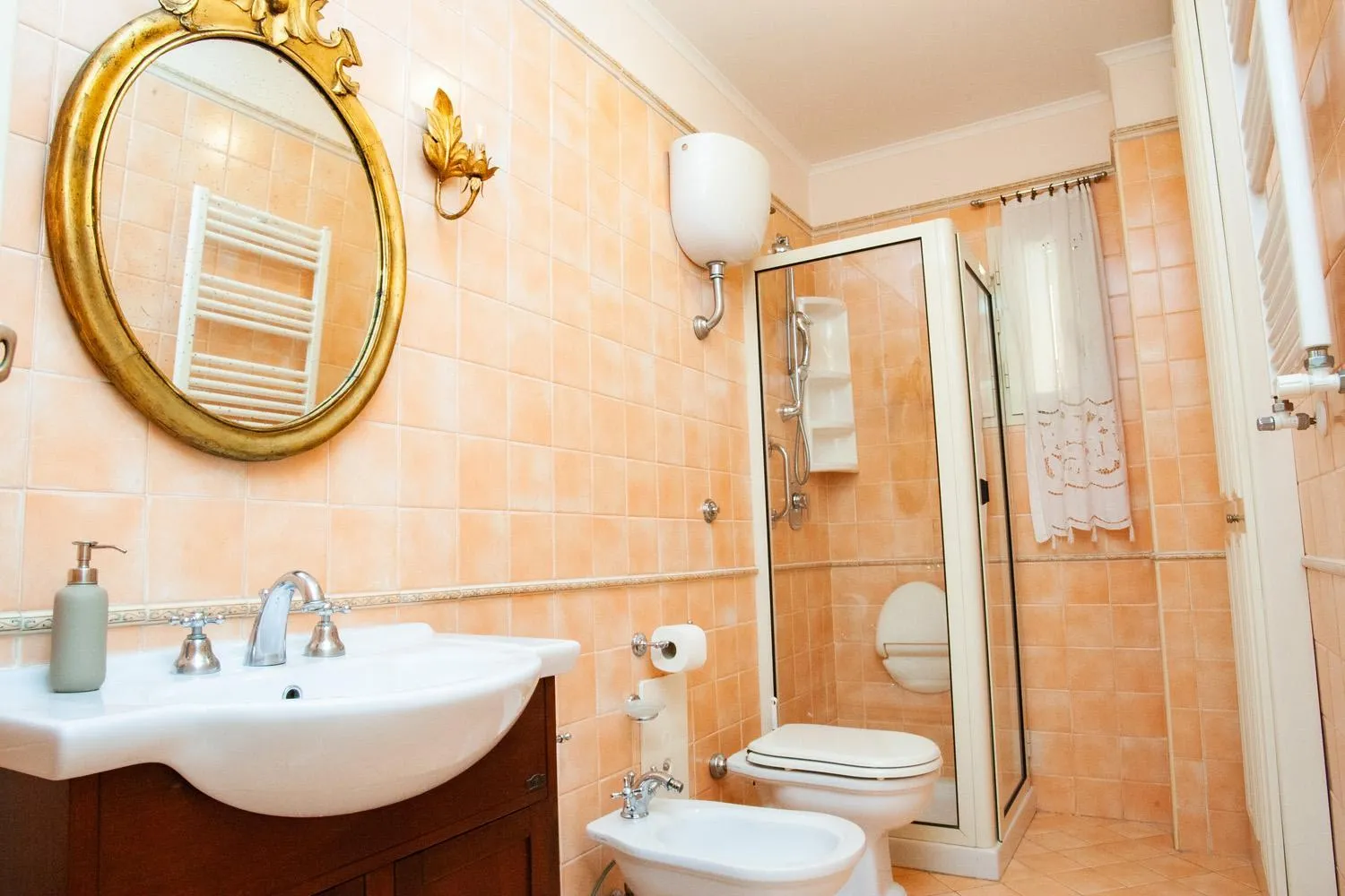 Bathroom in San Pasquale 62 Apartment