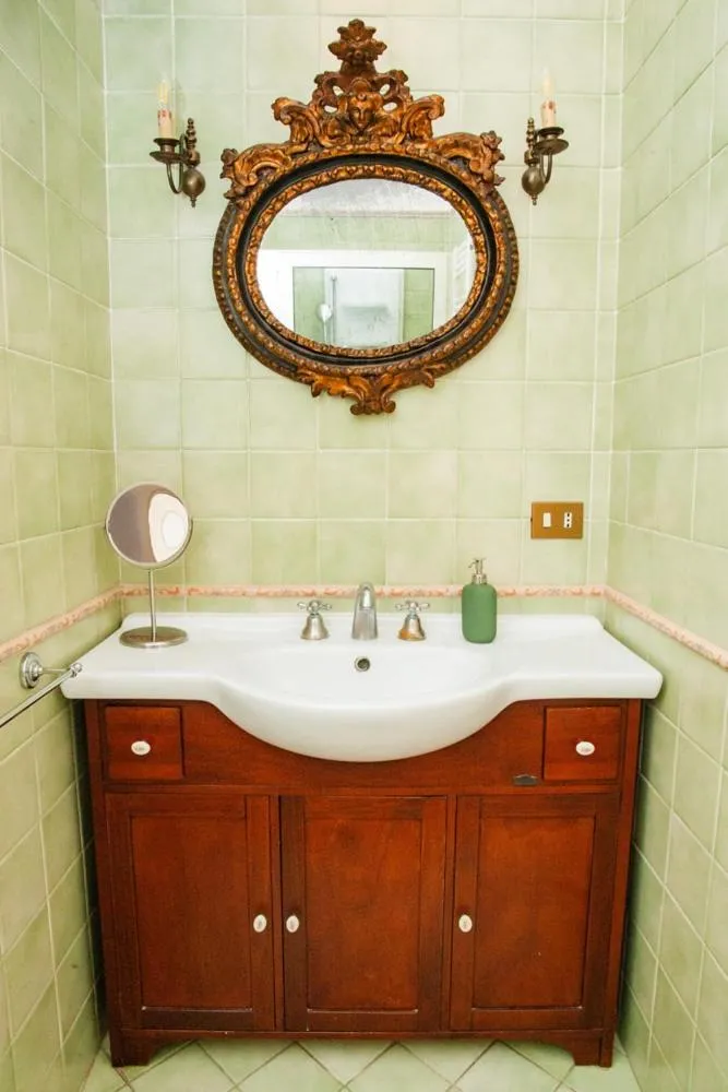Bathroom in San Pasquale 62 Apartment