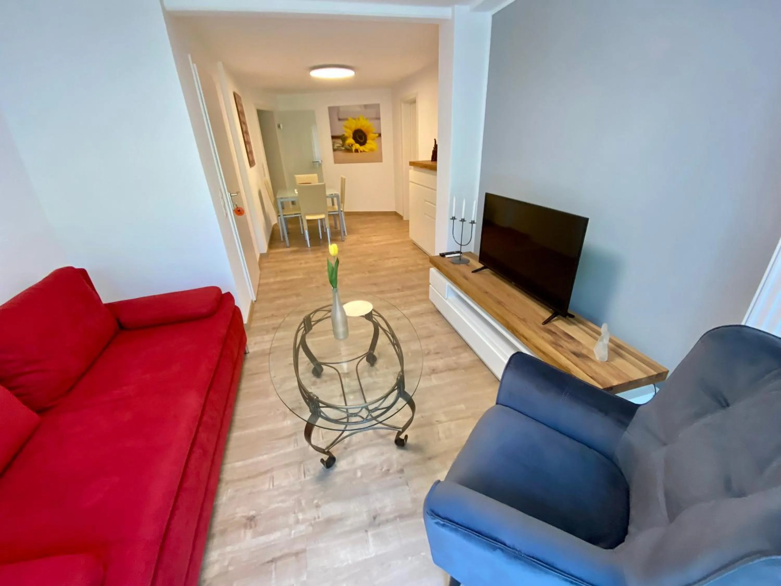 Communal lounge/ TV room in Haus Maria Isenburg - Naturpark Rhein-Westerwald