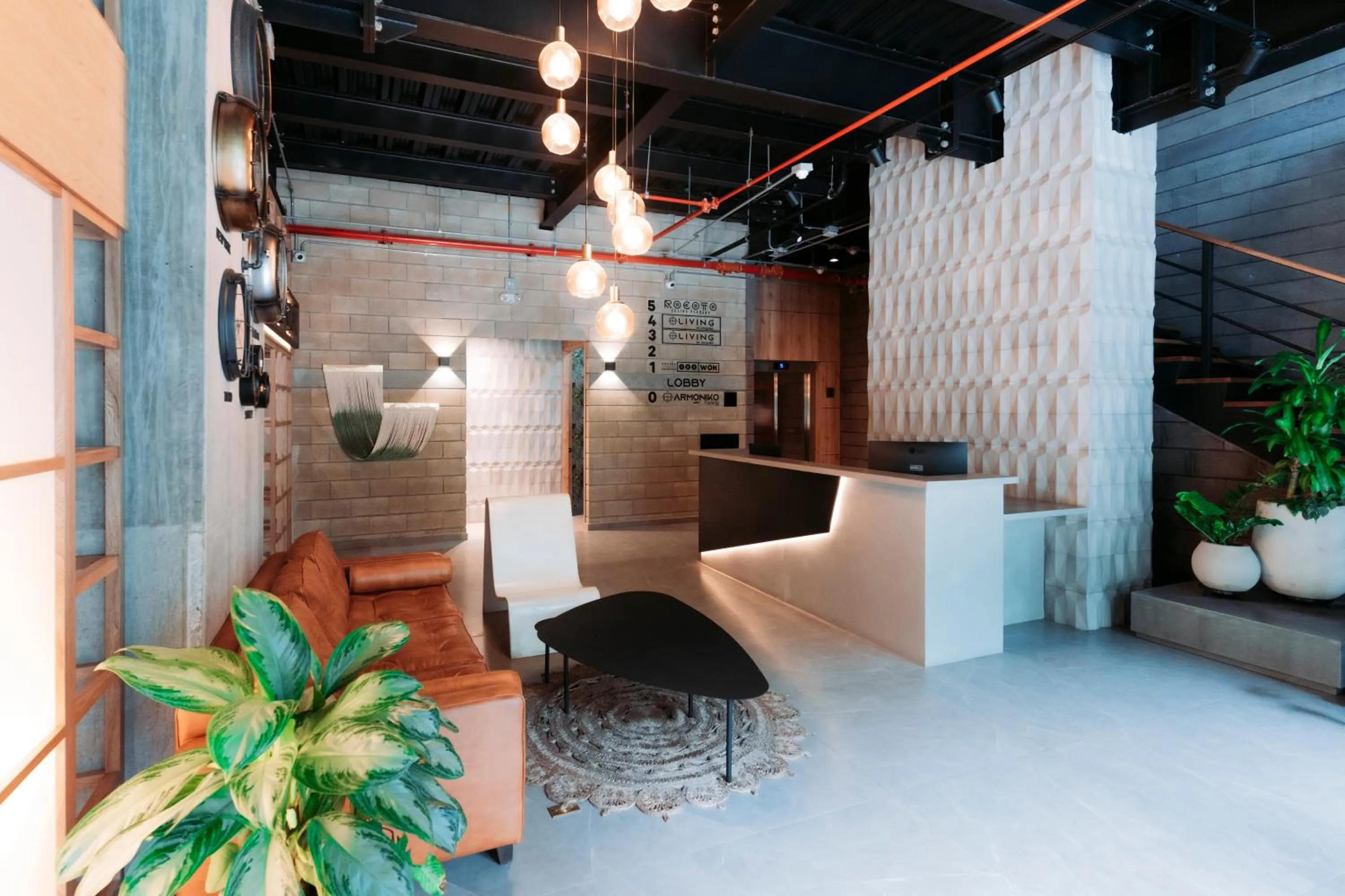 Living room in Hotel Living by Armoniko