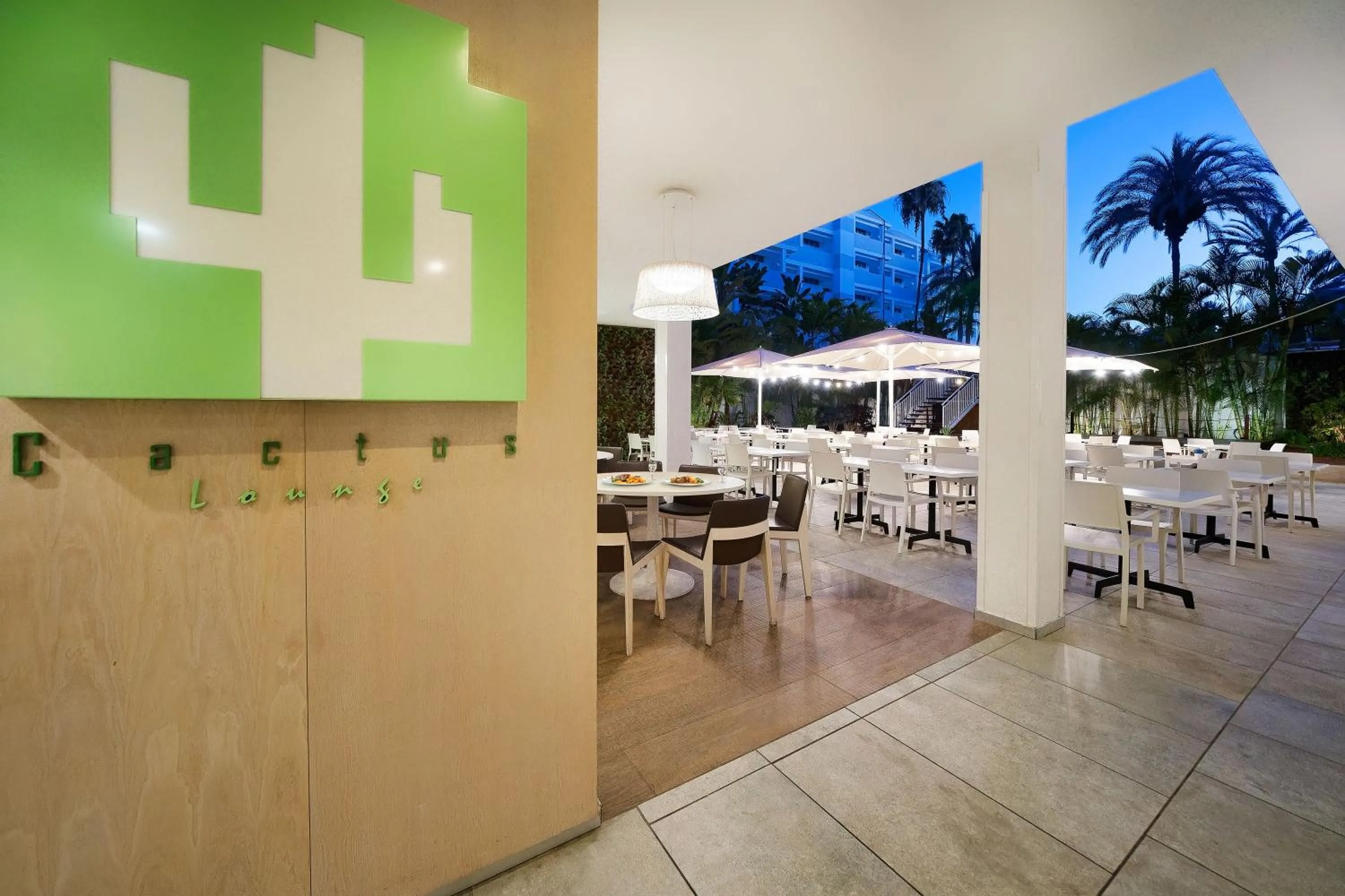 Lounge or bar in Labranda Bronze Playa