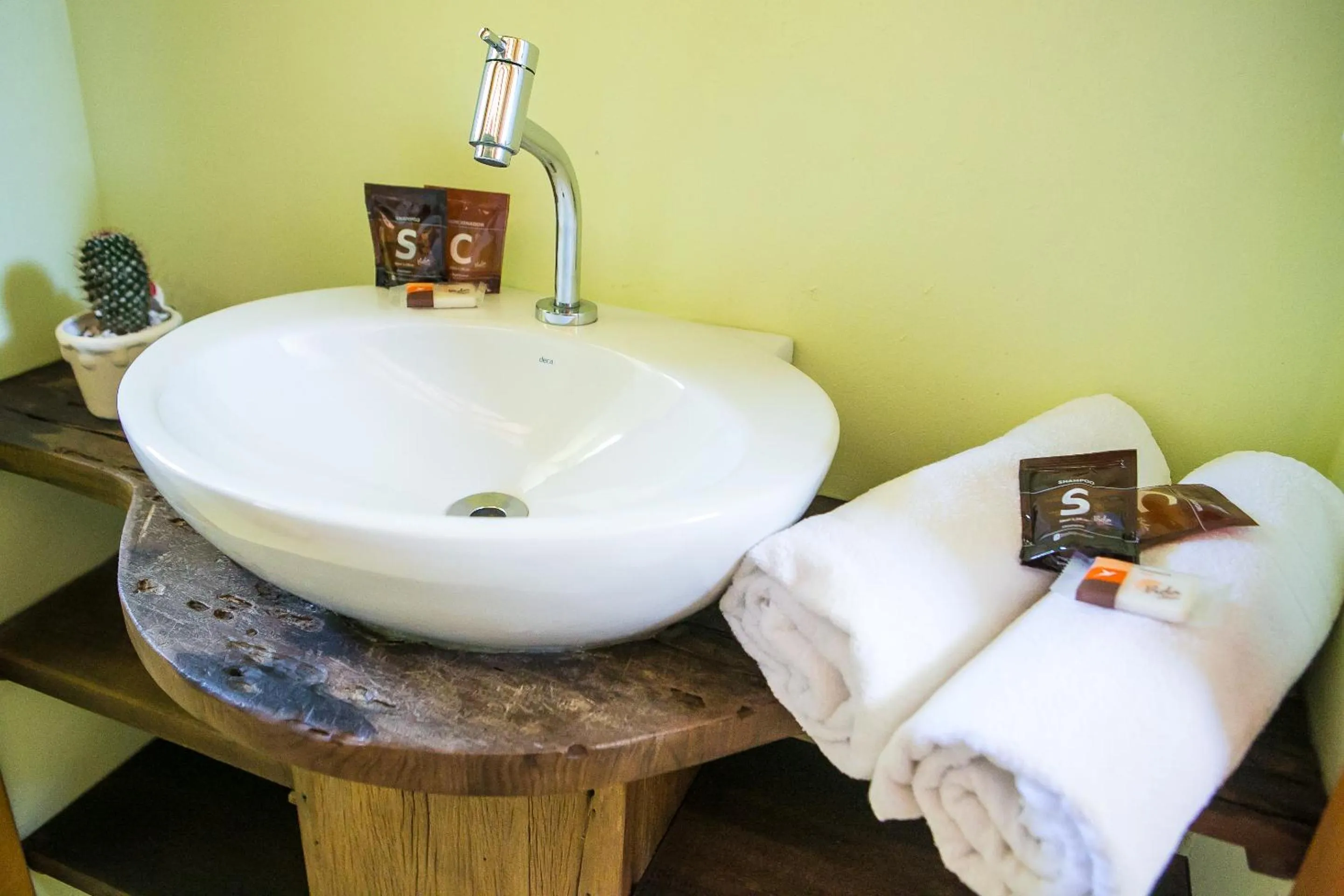 Bathroom in Eco Mirante Hotel